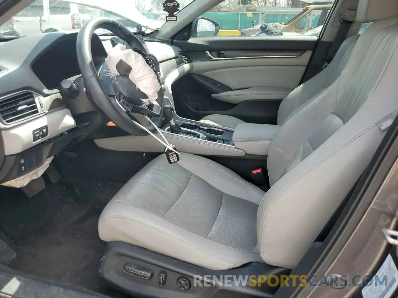 7 Photograph of a damaged car 1HGCV1F53KA050686 HONDA ACCORD 2019