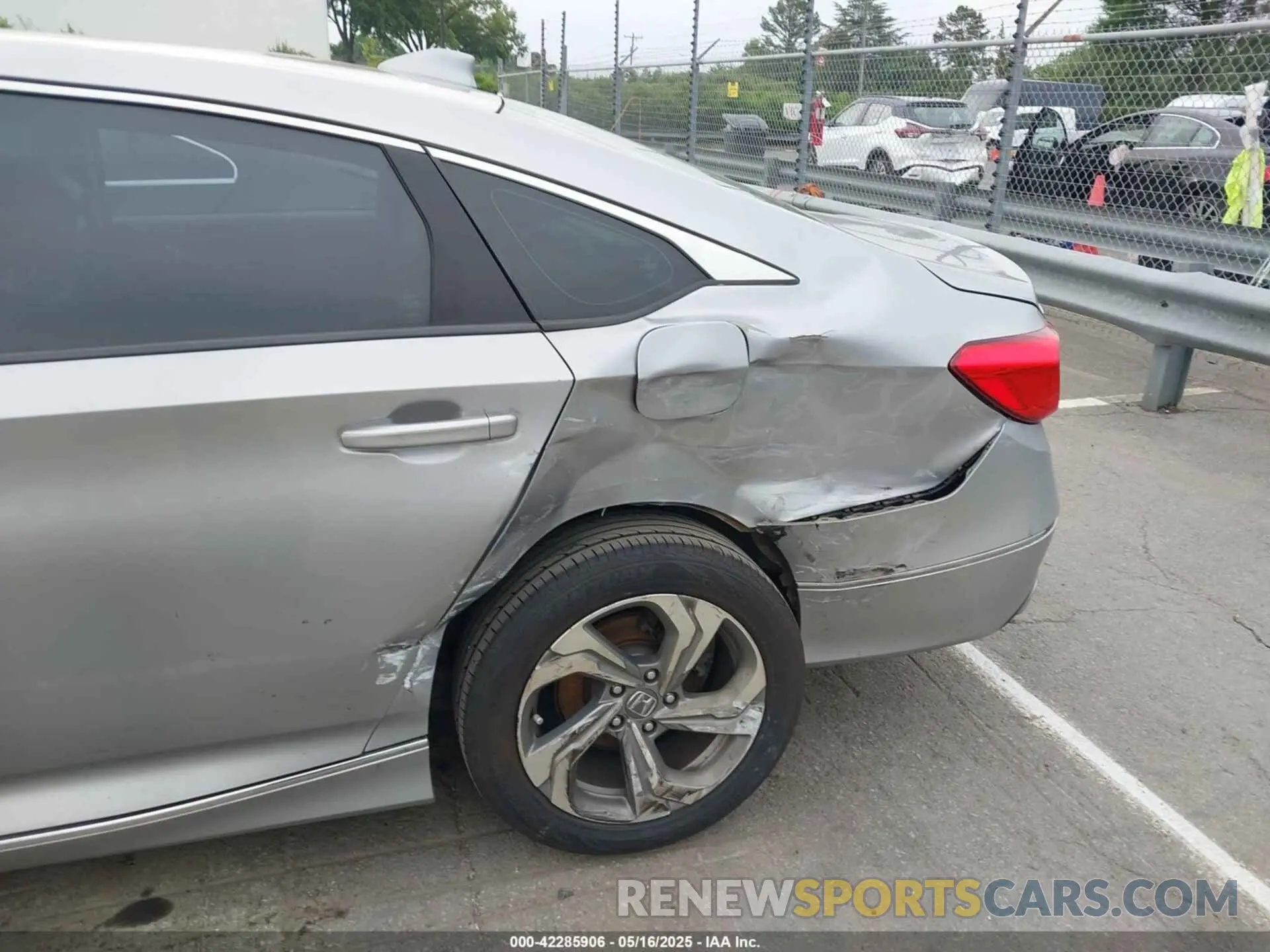 6 Photograph of a damaged car 1HGCV1F54KA112435 HONDA ACCORD 2019