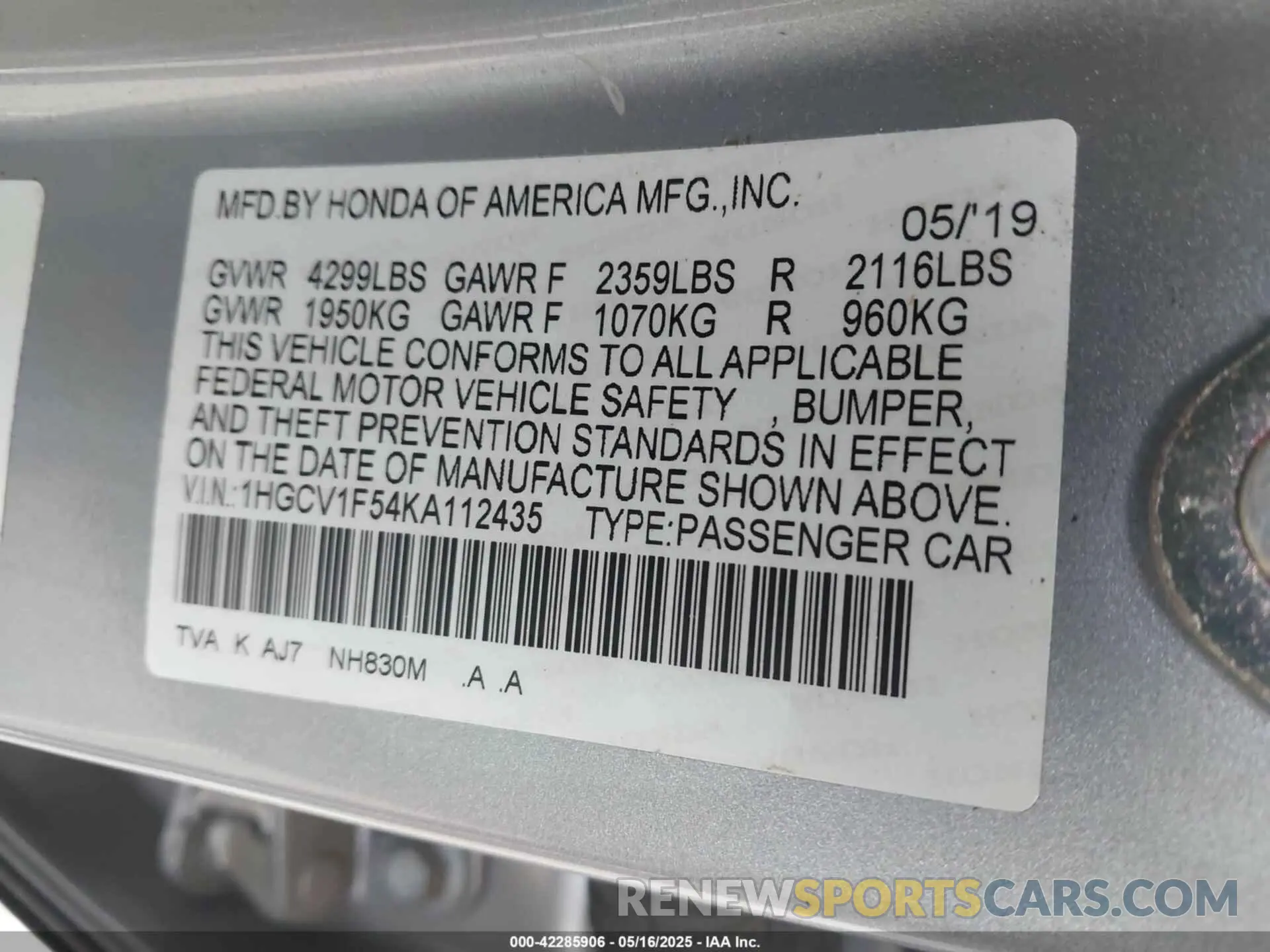 9 Photograph of a damaged car 1HGCV1F54KA112435 HONDA ACCORD 2019