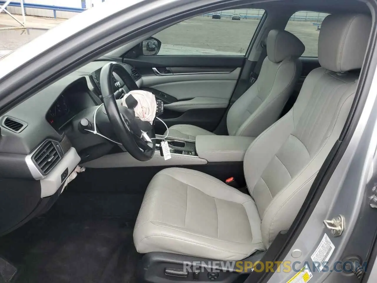 7 Photograph of a damaged car 1HGCV1F54KA133852 HONDA ACCORD 2019