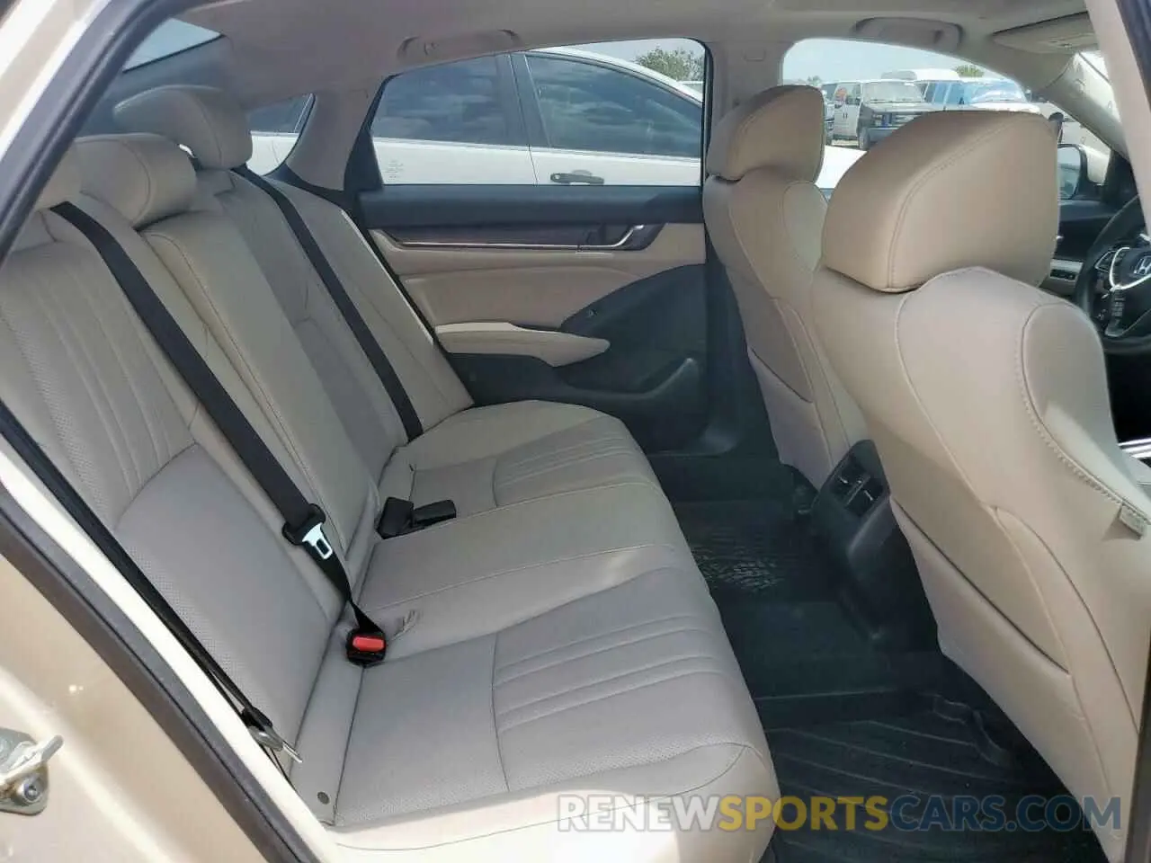10 Photograph of a damaged car 1HGCV1F55KA110242 HONDA ACCORD 2019