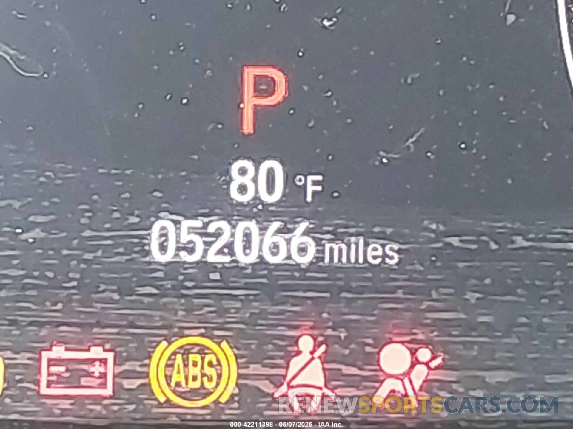 16 Photograph of a damaged car 1HGCV1F56KA133836 HONDA ACCORD 2019