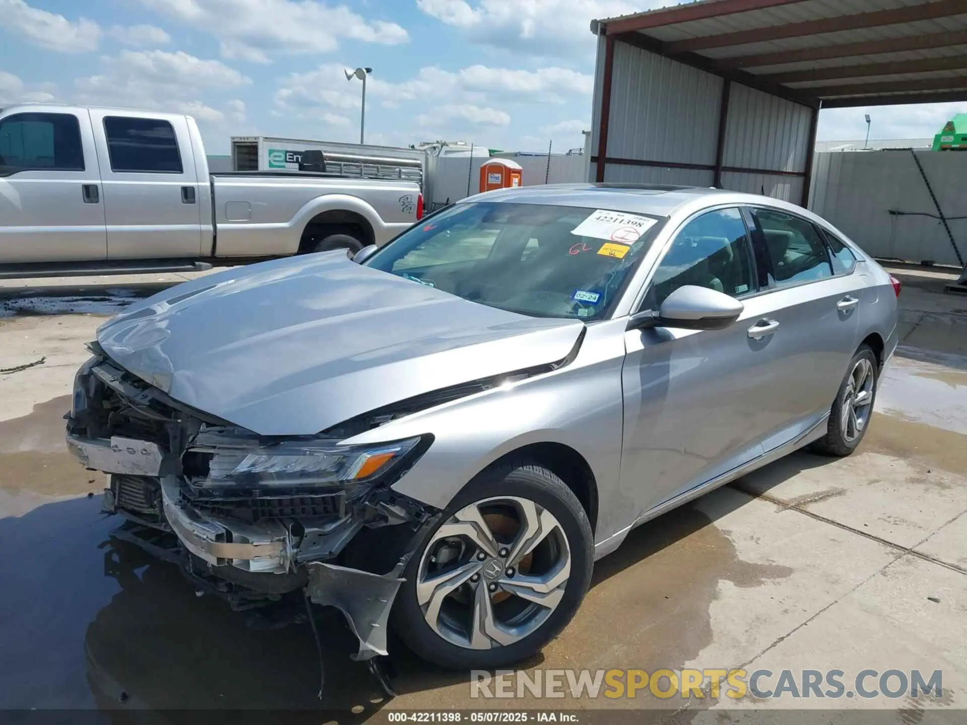 2 Photograph of a damaged car 1HGCV1F56KA133836 HONDA ACCORD 2019