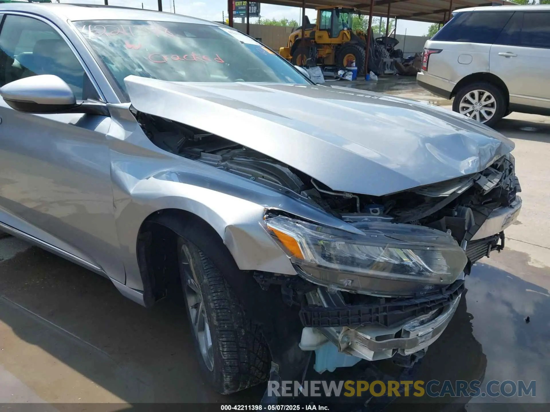 20 Photograph of a damaged car 1HGCV1F56KA133836 HONDA ACCORD 2019