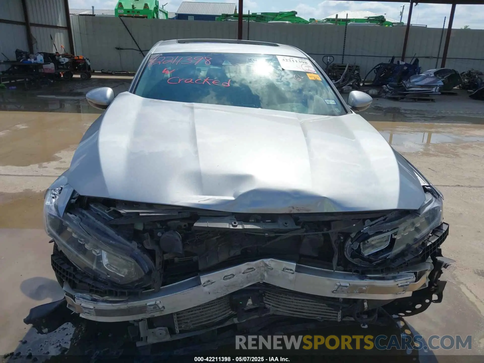 6 Photograph of a damaged car 1HGCV1F56KA133836 HONDA ACCORD 2019