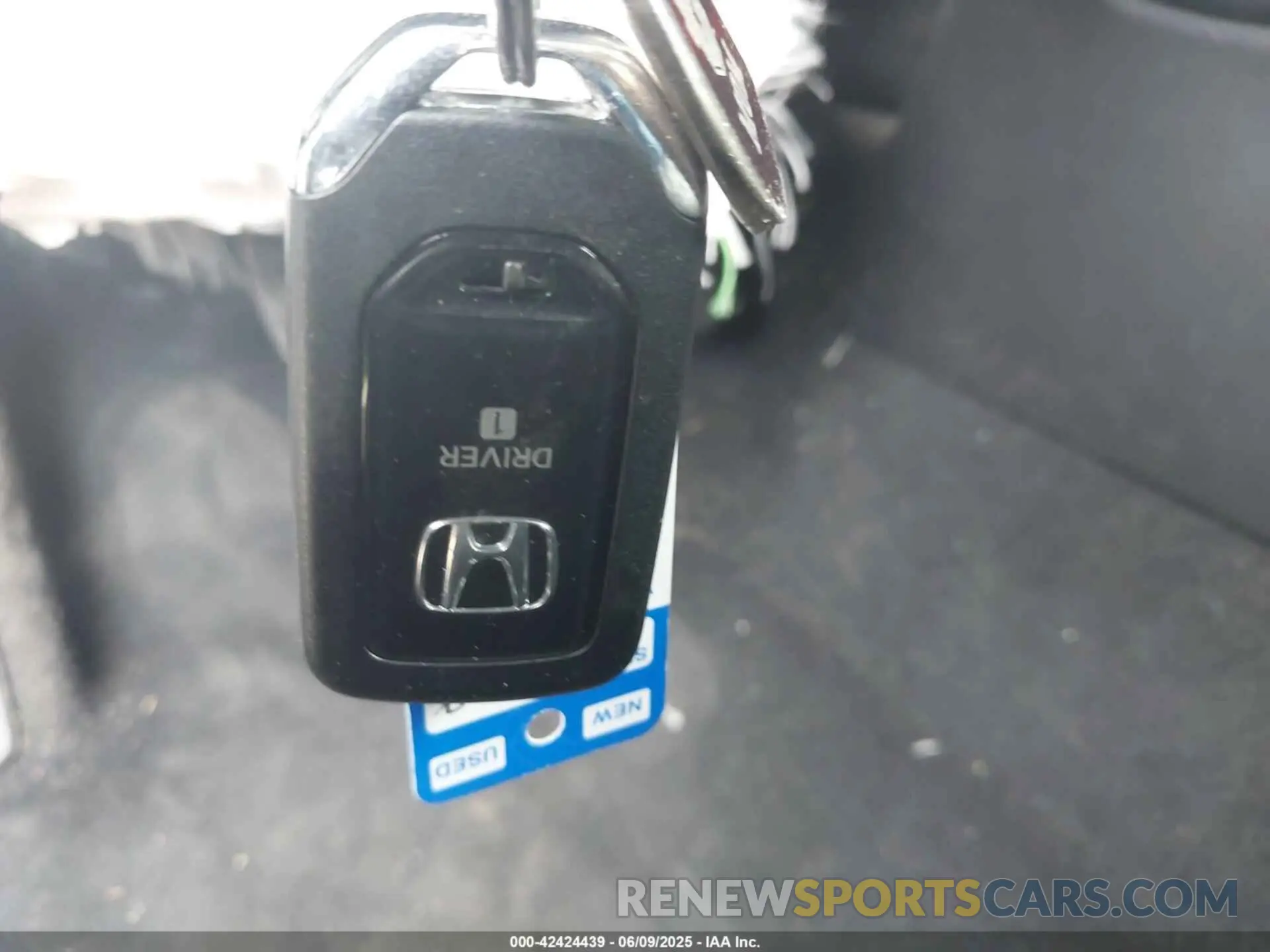 11 Photograph of a damaged car 1HGCV1F57KA004052 HONDA ACCORD 2019