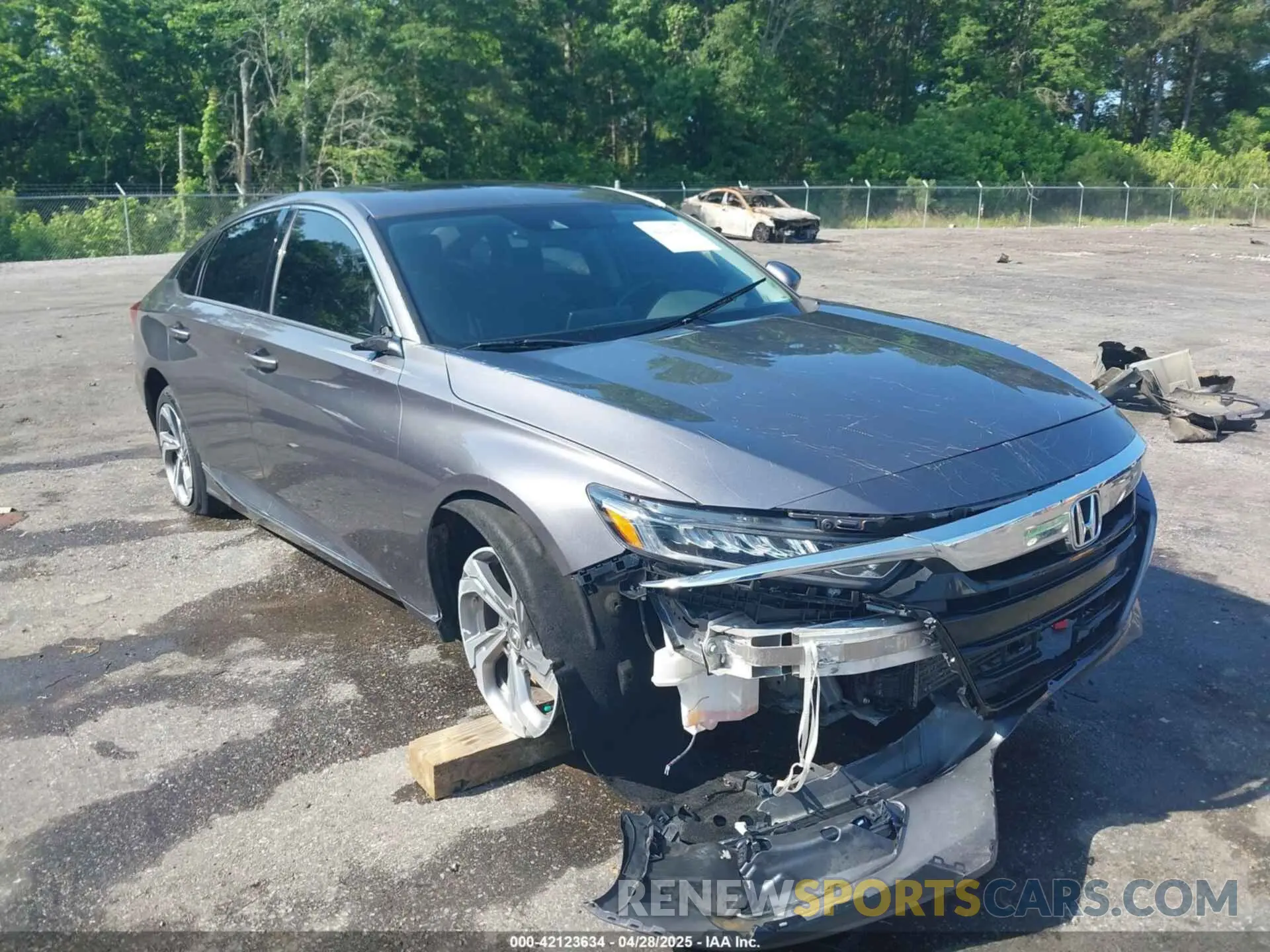 1 Photograph of a damaged car 1HGCV1F57KA014581 HONDA ACCORD 2019
