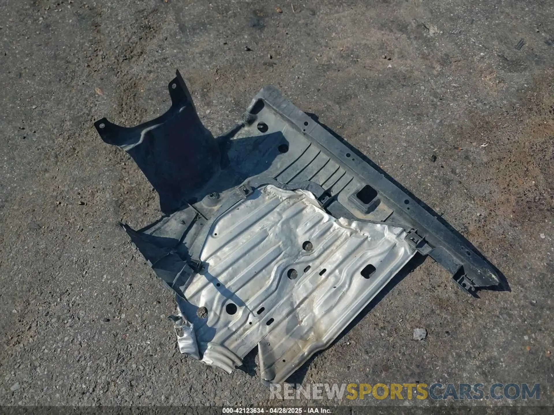 11 Photograph of a damaged car 1HGCV1F57KA014581 HONDA ACCORD 2019