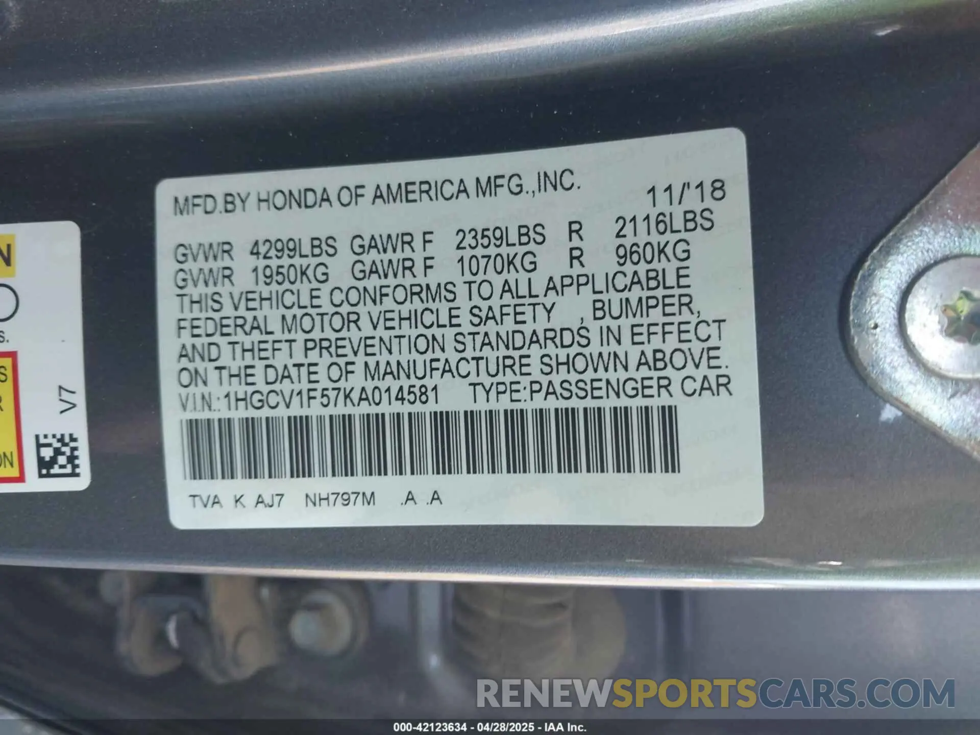 9 Photograph of a damaged car 1HGCV1F57KA014581 HONDA ACCORD 2019