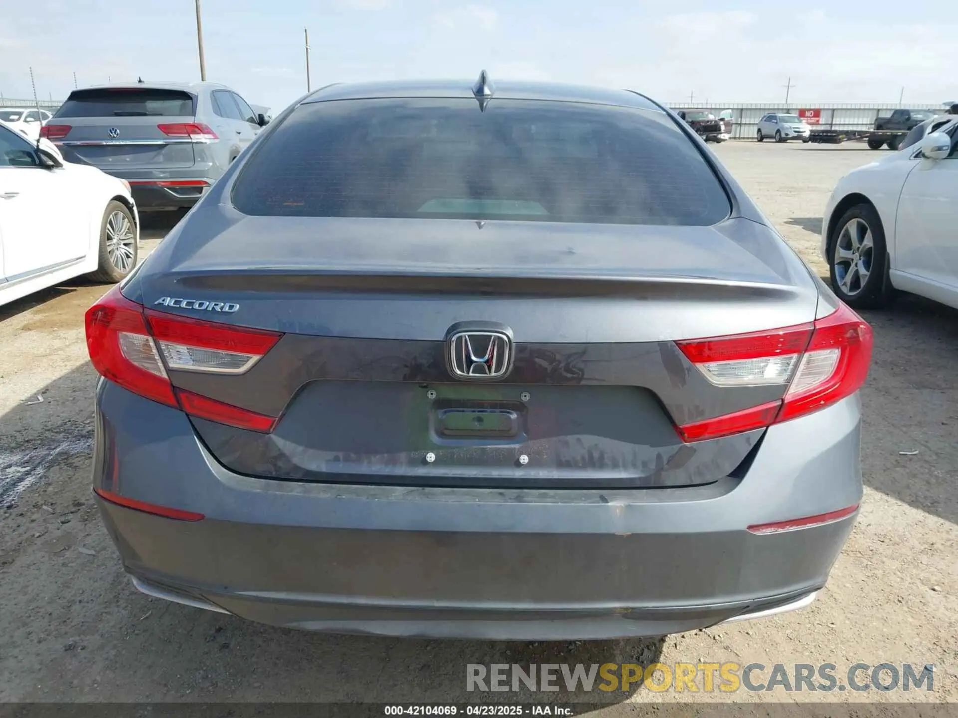 16 Photograph of a damaged car 1HGCV1F57KA031378 HONDA ACCORD 2019