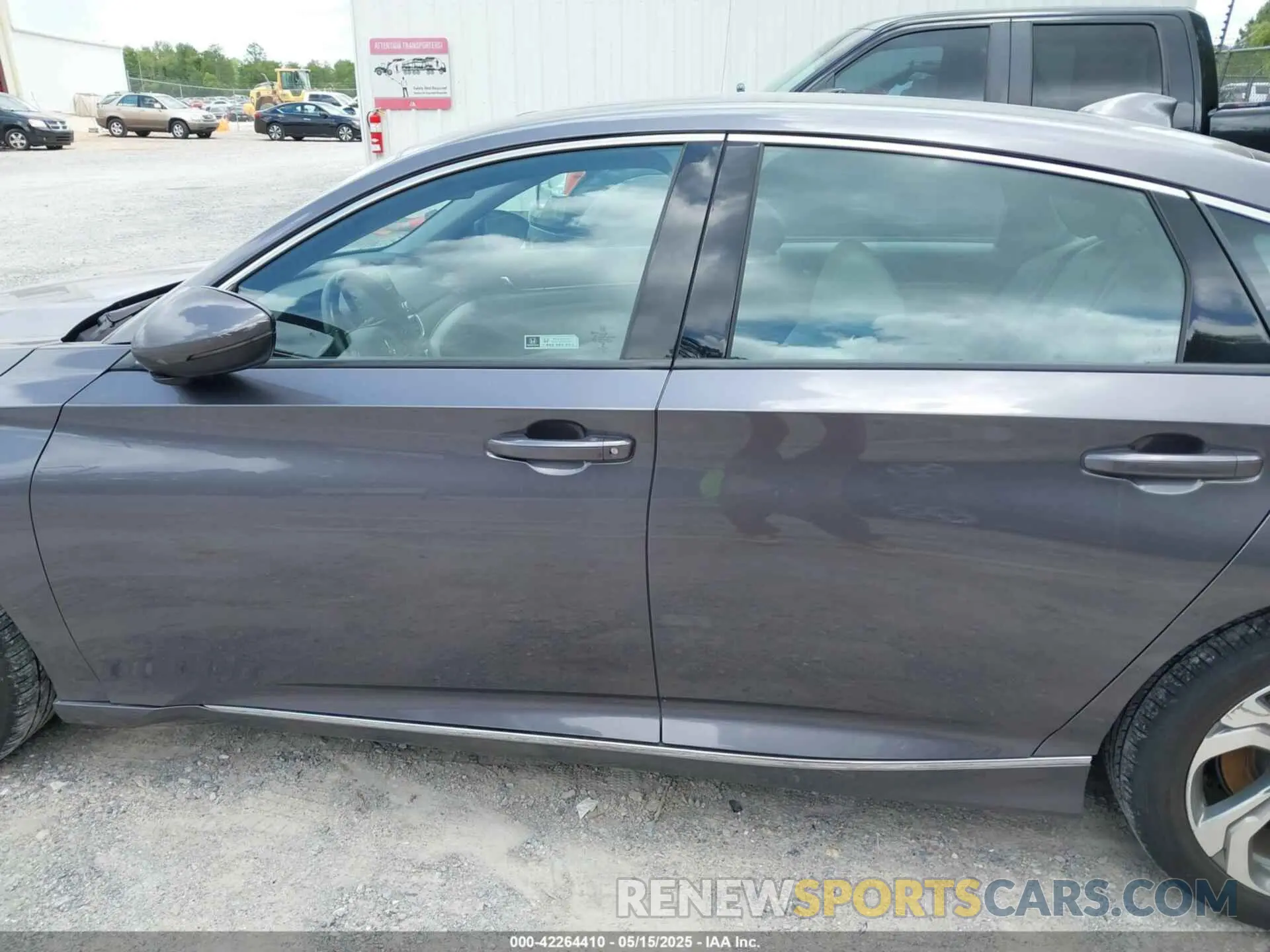 15 Photograph of a damaged car 1HGCV1F57KA075820 HONDA ACCORD 2019