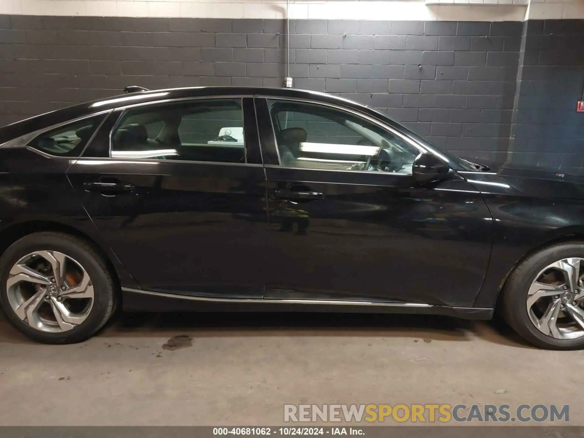 13 Photograph of a damaged car 1HGCV1F57KA107357 HONDA ACCORD 2019