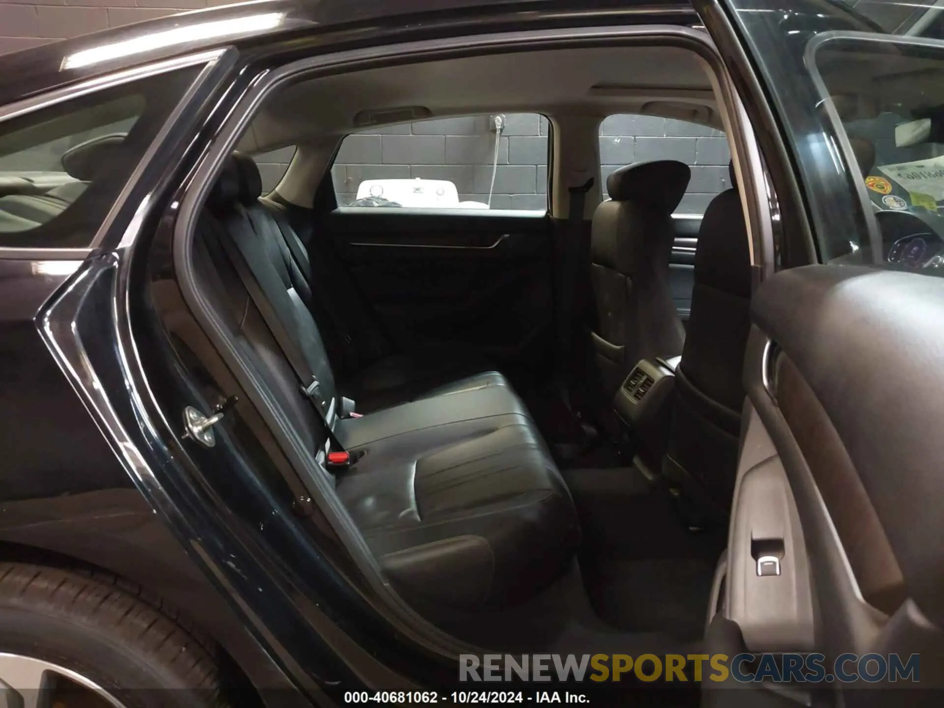 8 Photograph of a damaged car 1HGCV1F57KA107357 HONDA ACCORD 2019