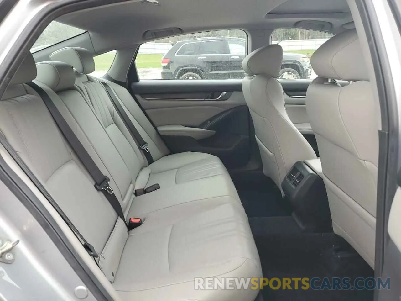 10 Photograph of a damaged car 1HGCV1F58KA150878 HONDA ACCORD 2019