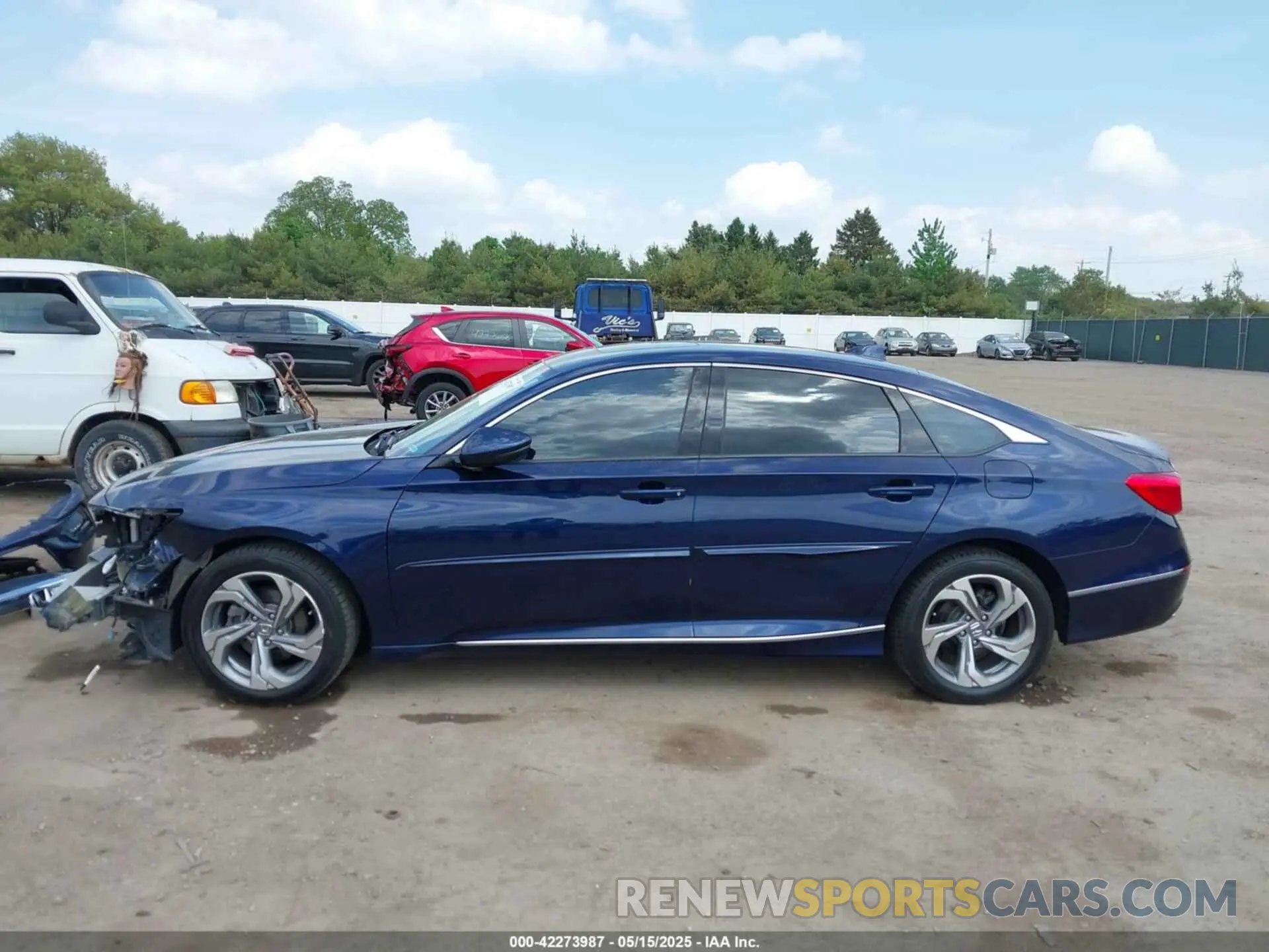 15 Photograph of a damaged car 1HGCV1F59KA013075 HONDA ACCORD 2019