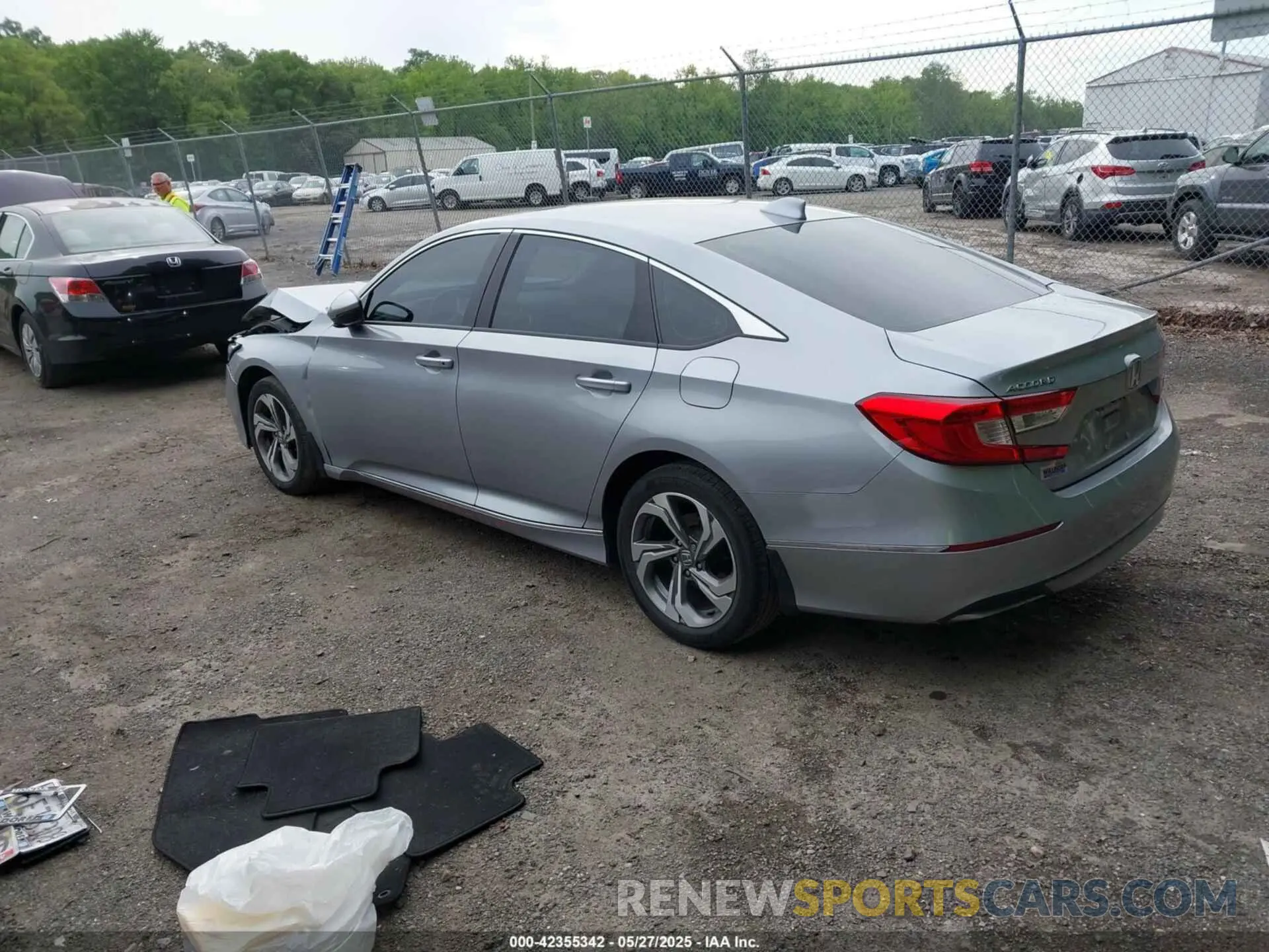 3 Photograph of a damaged car 1HGCV1F59KA141851 HONDA ACCORD 2019