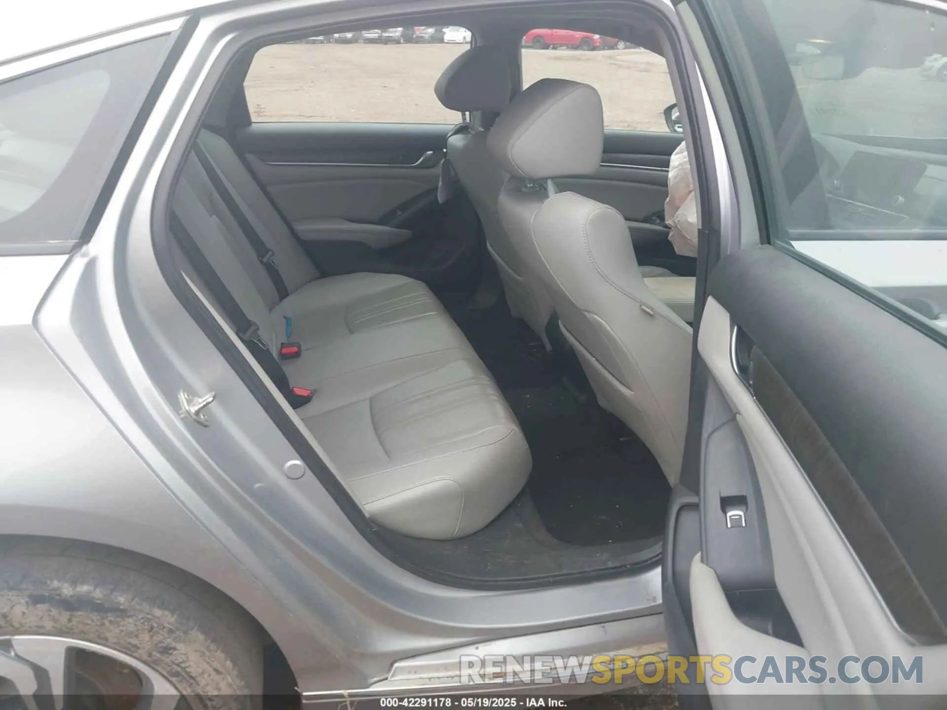 8 Photograph of a damaged car 1HGCV1F5XKA074953 HONDA ACCORD 2019