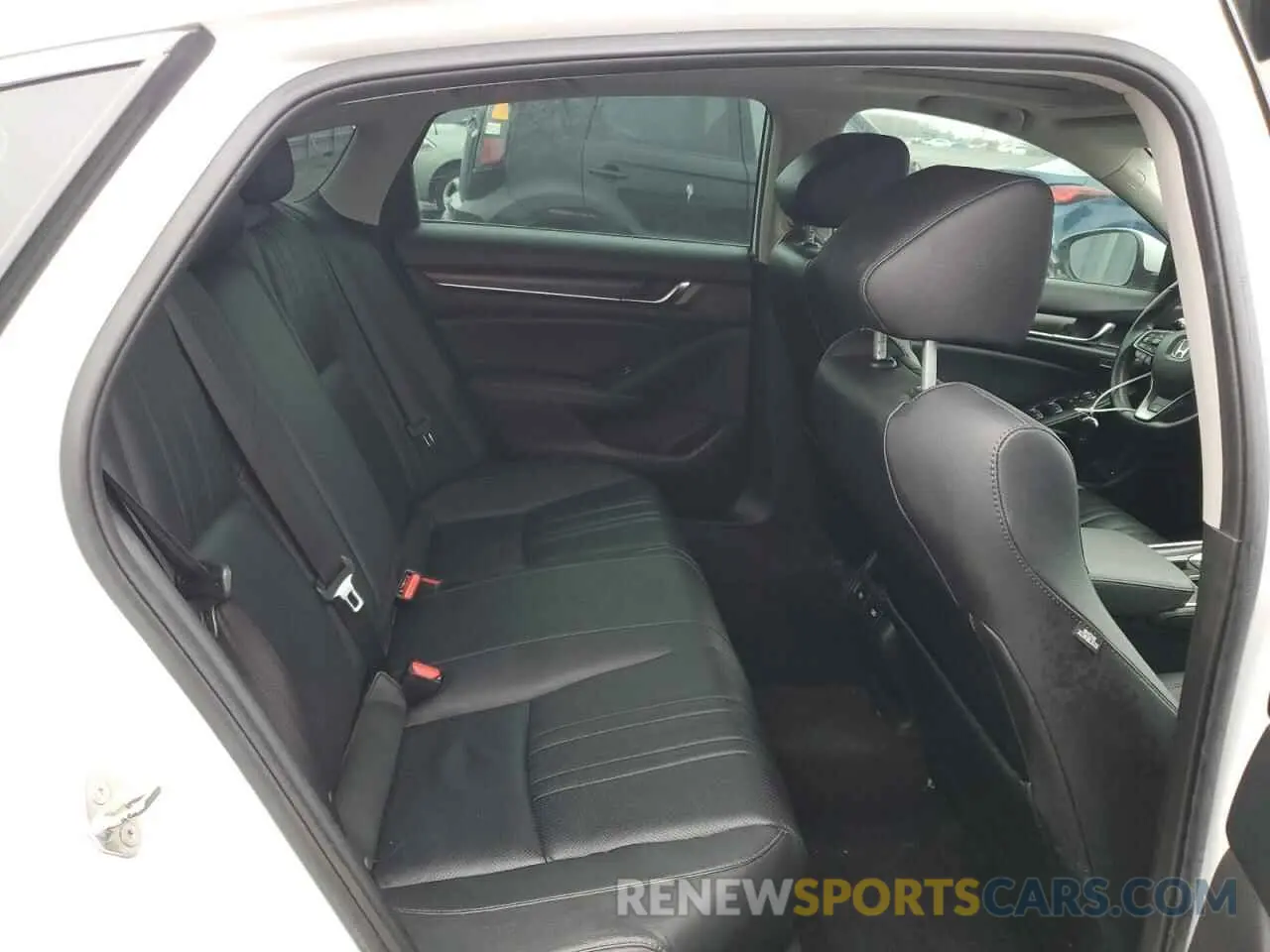 10 Photograph of a damaged car 1HGCV1F99KA800868 HONDA ACCORD 2019