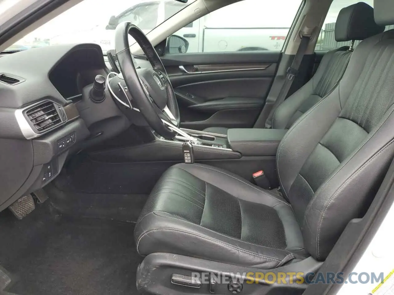 7 Photograph of a damaged car 1HGCV1F99KA800868 HONDA ACCORD 2019