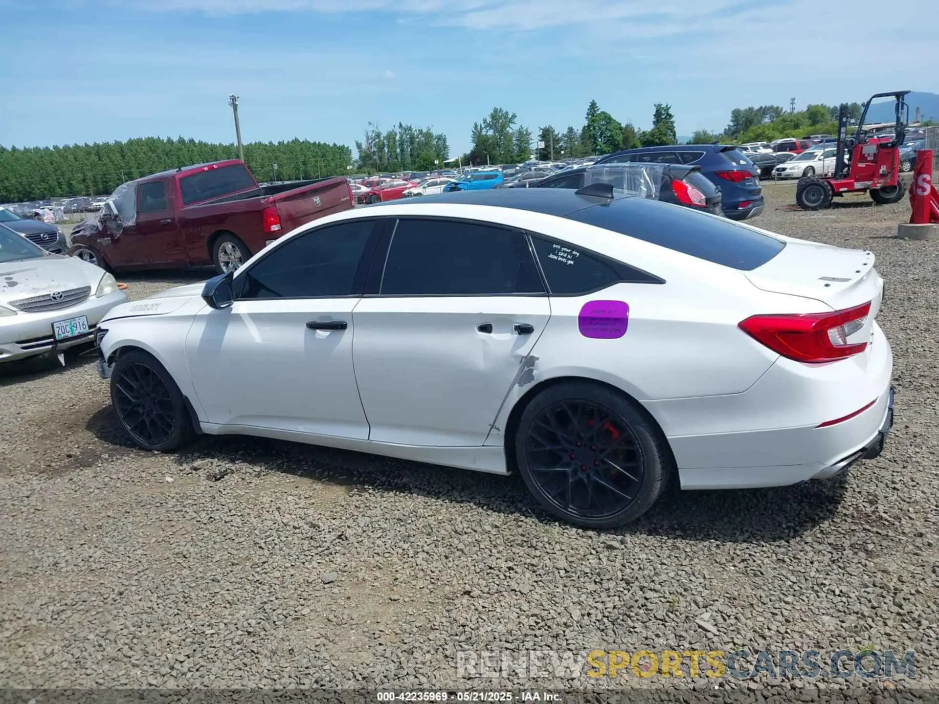 14 Photograph of a damaged car 1HGCV2E31KA019605 HONDA ACCORD 2019
