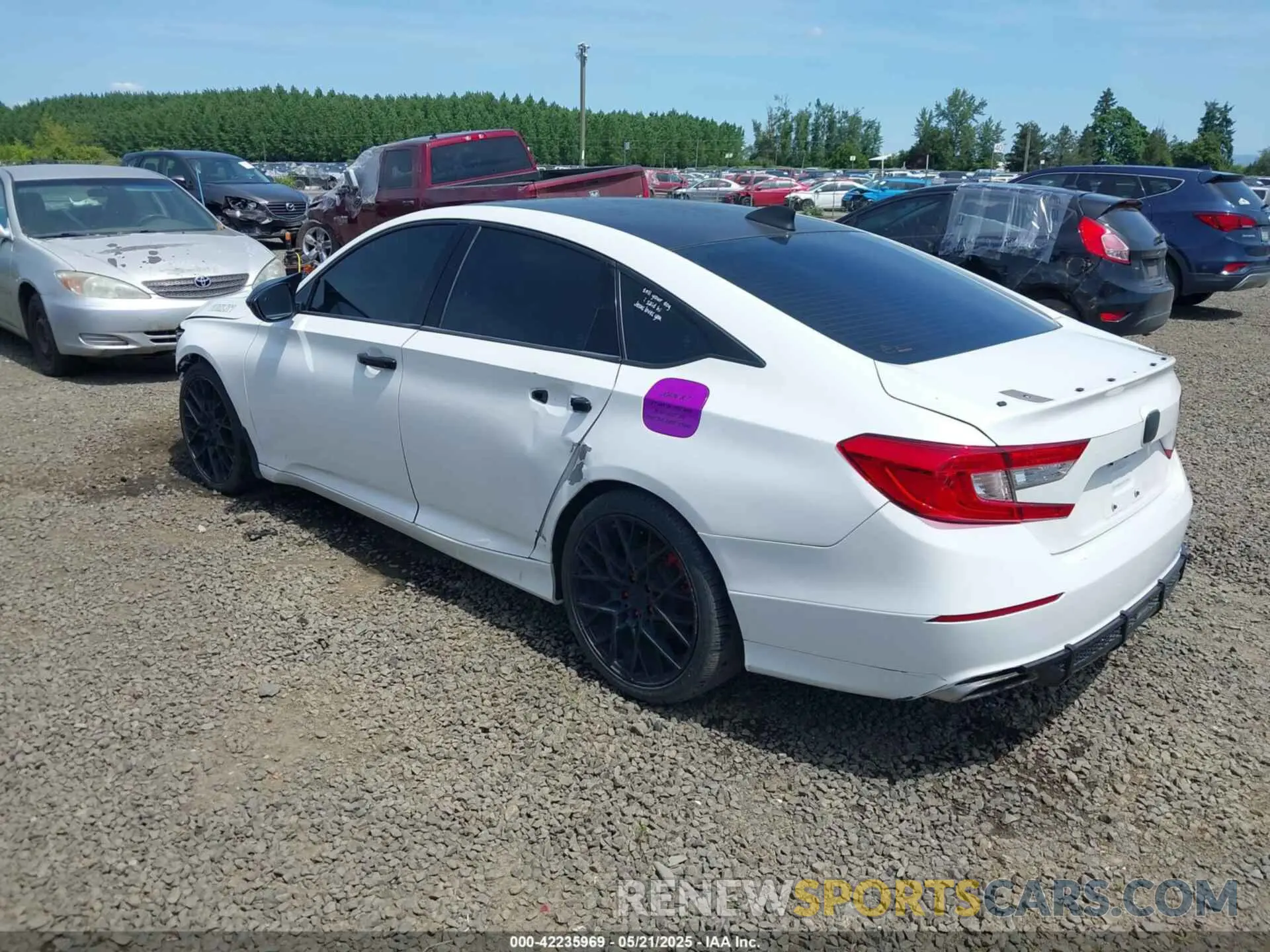 3 Photograph of a damaged car 1HGCV2E31KA019605 HONDA ACCORD 2019