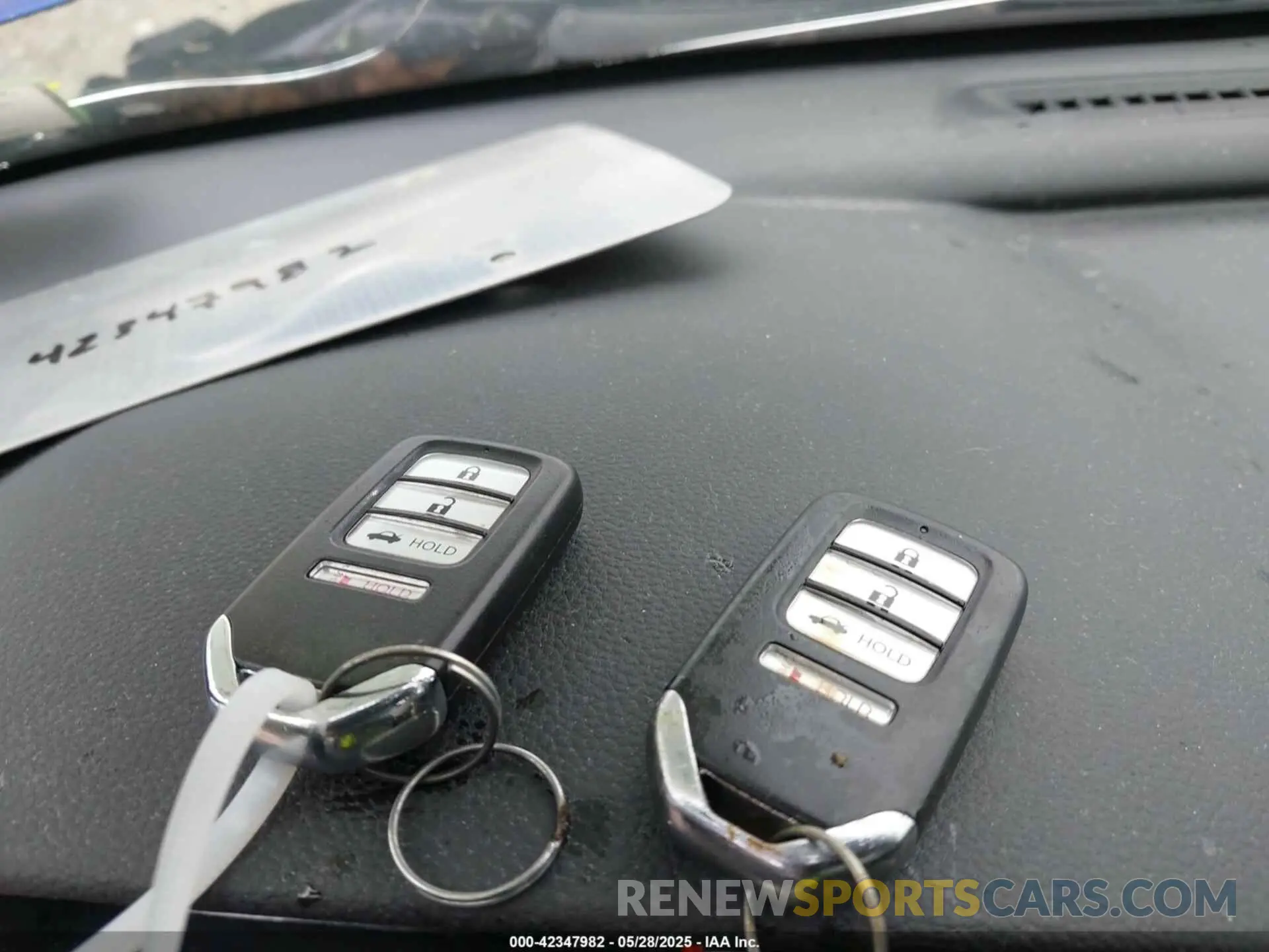 11 Photograph of a damaged car 1HGCV2E37KA013730 HONDA ACCORD 2019