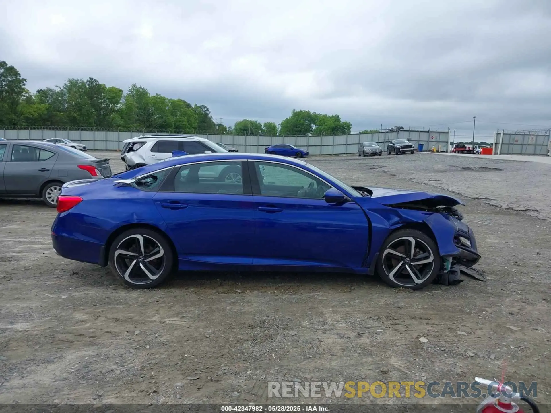 13 Photograph of a damaged car 1HGCV2E37KA013730 HONDA ACCORD 2019