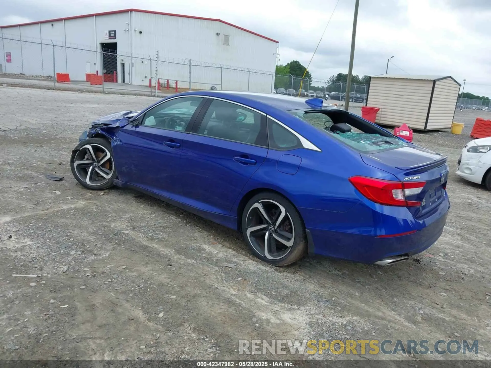 3 Photograph of a damaged car 1HGCV2E37KA013730 HONDA ACCORD 2019