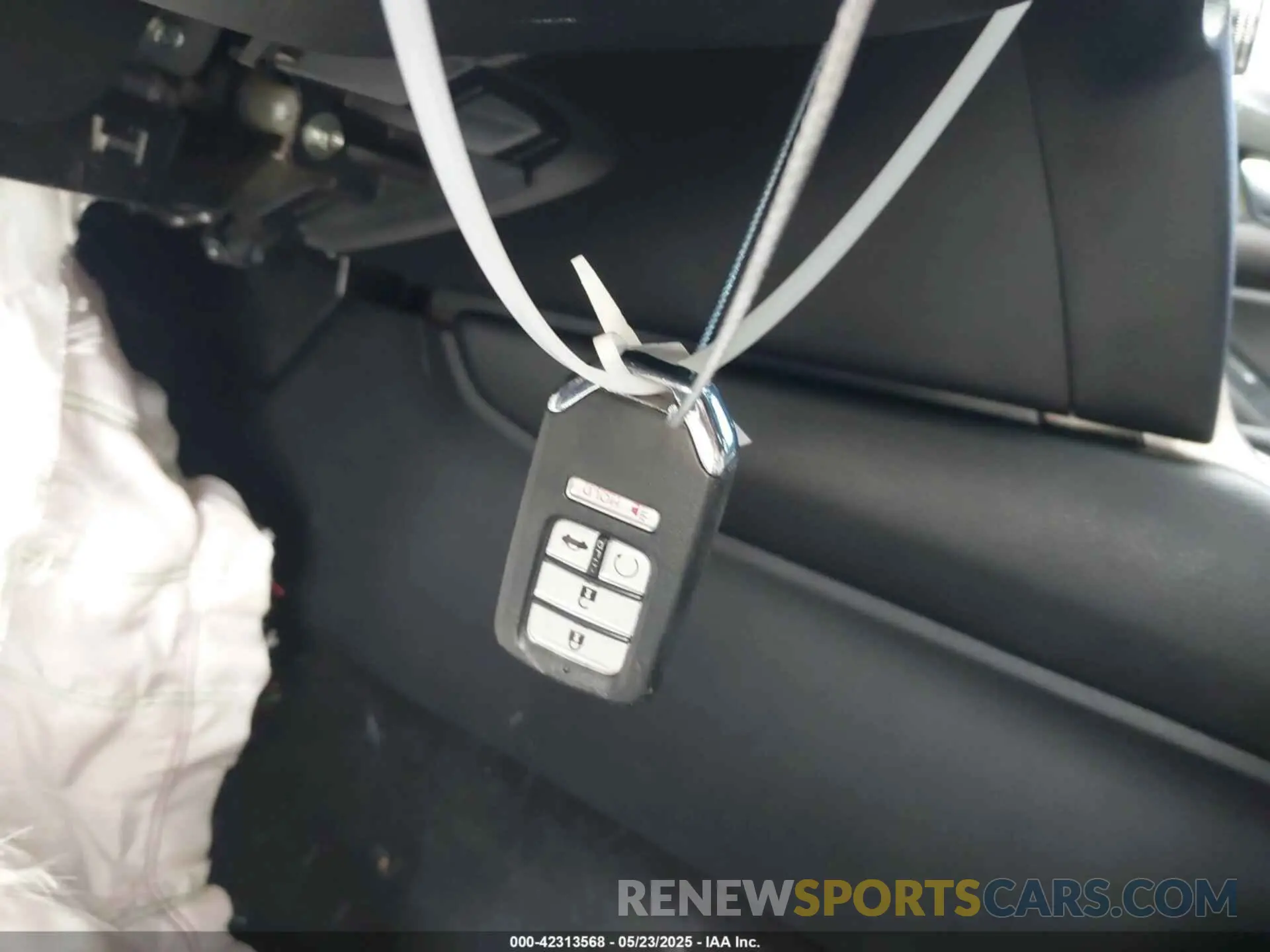 11 Photograph of a damaged car 1HGCV2F30KA008643 HONDA ACCORD 2019