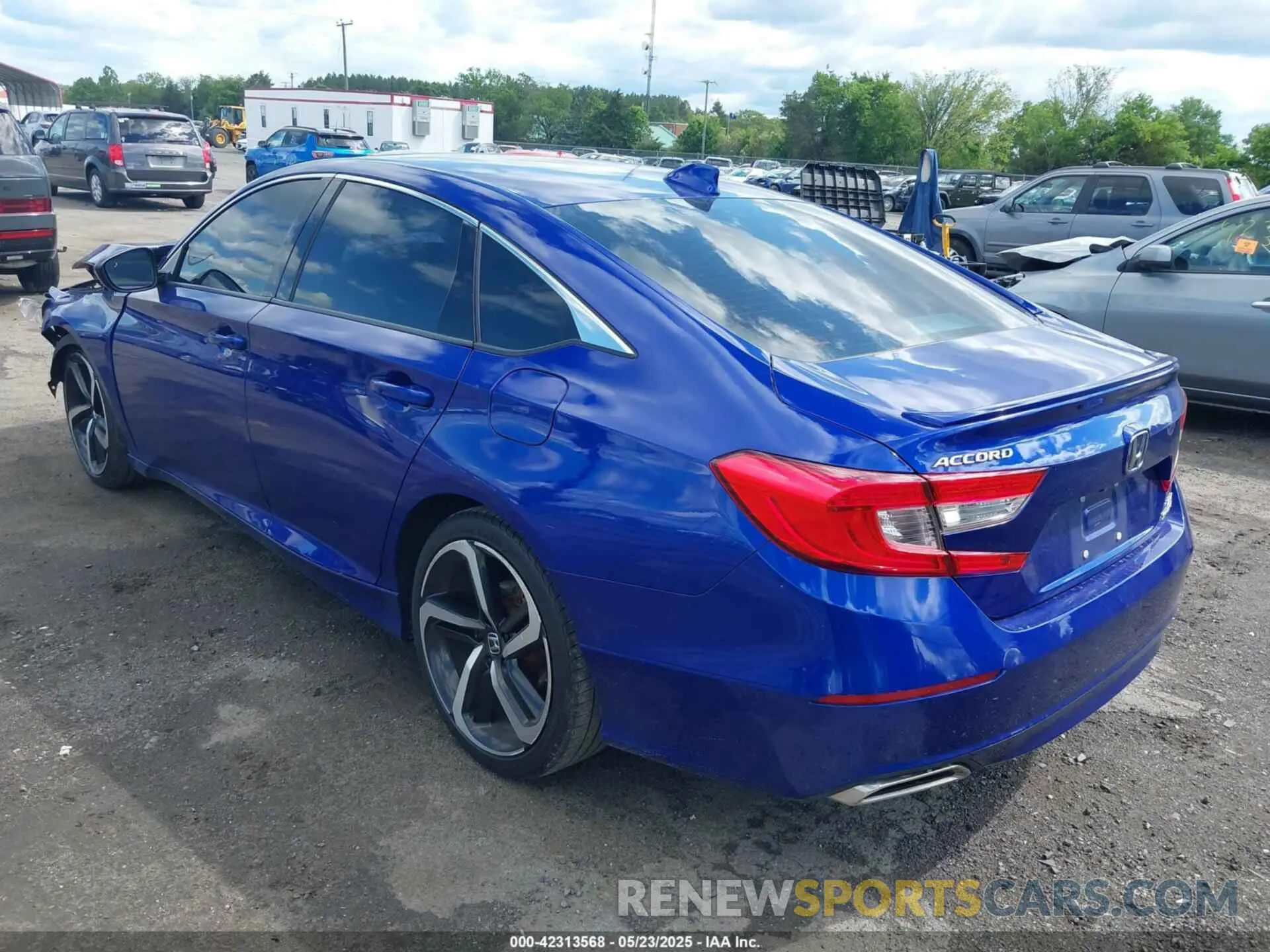 3 Photograph of a damaged car 1HGCV2F30KA008643 HONDA ACCORD 2019
