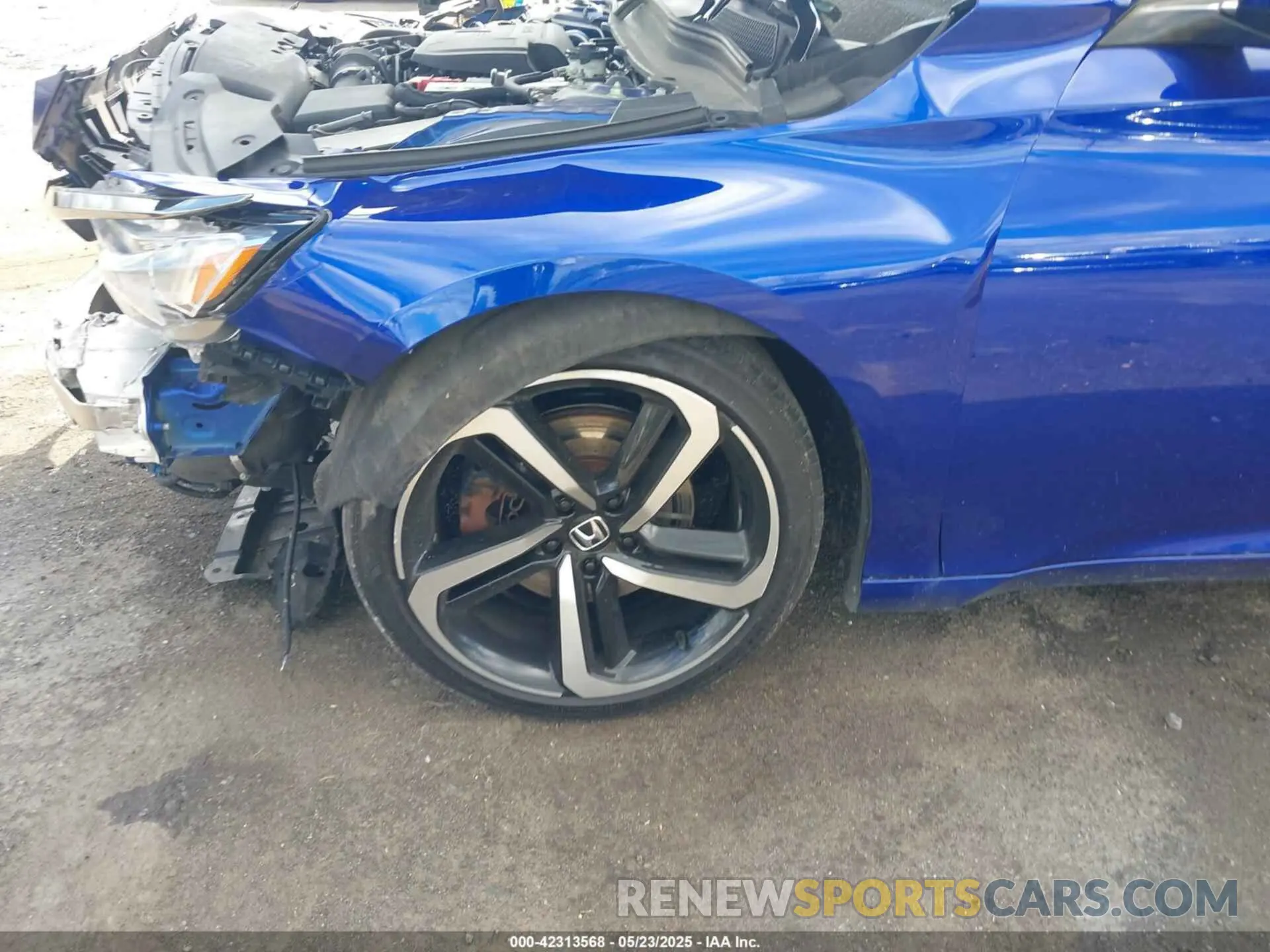 6 Photograph of a damaged car 1HGCV2F30KA008643 HONDA ACCORD 2019