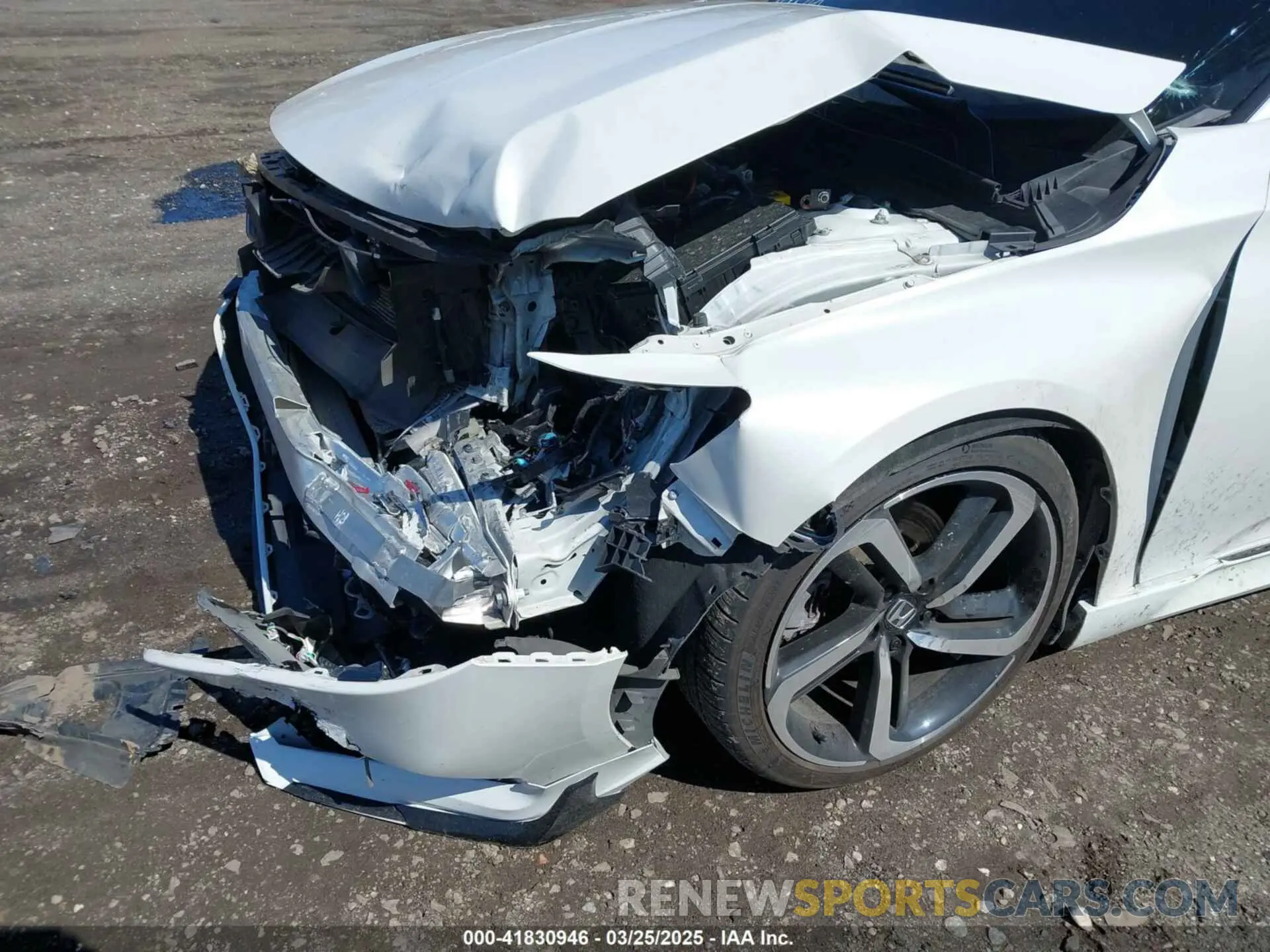 17 Photograph of a damaged car 1HGCV2F30KA012692 HONDA ACCORD 2019