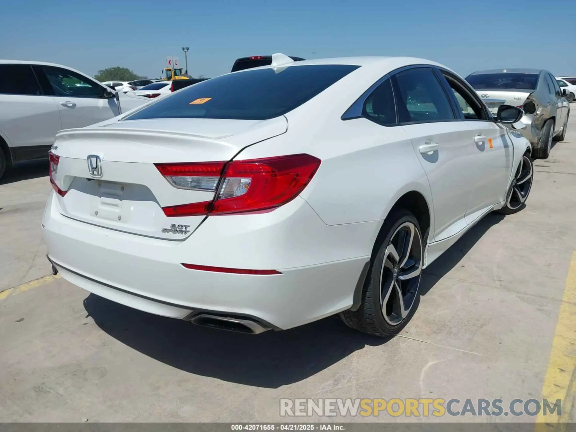 4 Photograph of a damaged car 1HGCV2F30KA016435 HONDA ACCORD 2019
