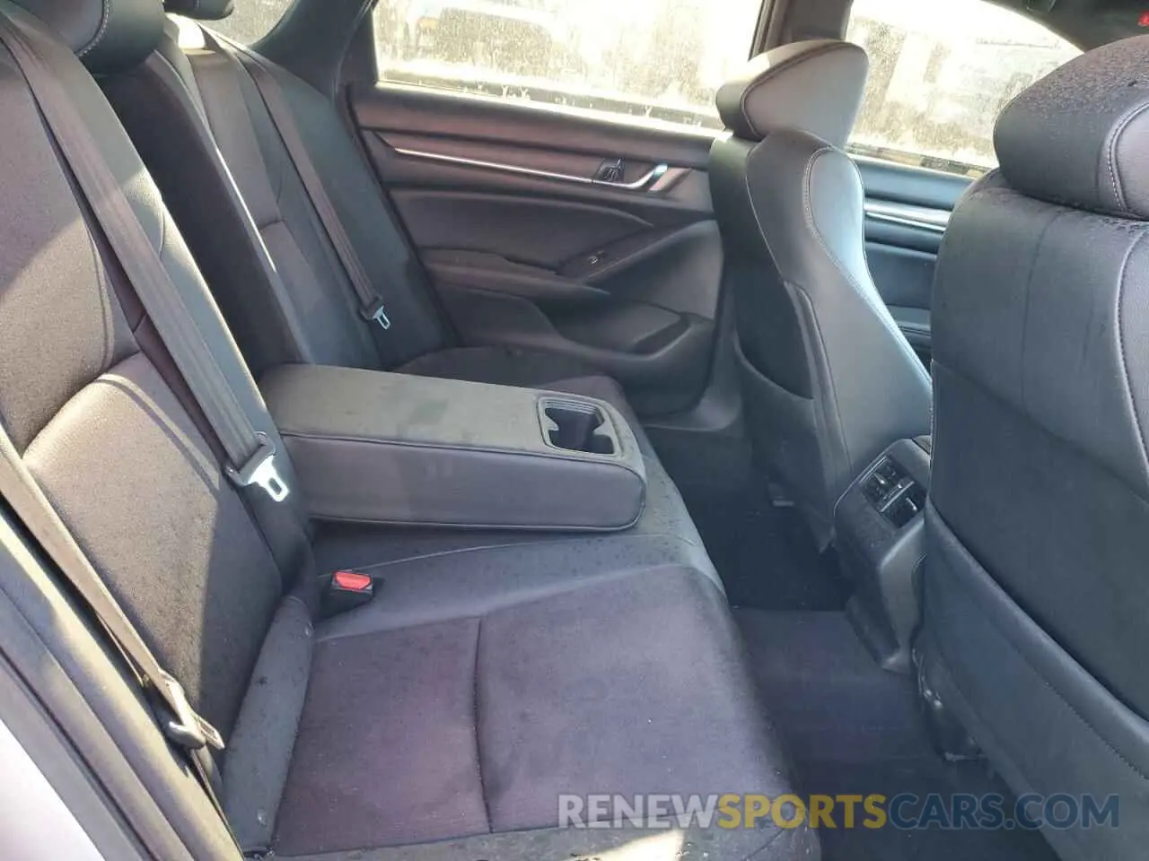 10 Photograph of a damaged car 1HGCV2F30KA025376 HONDA ACCORD 2019