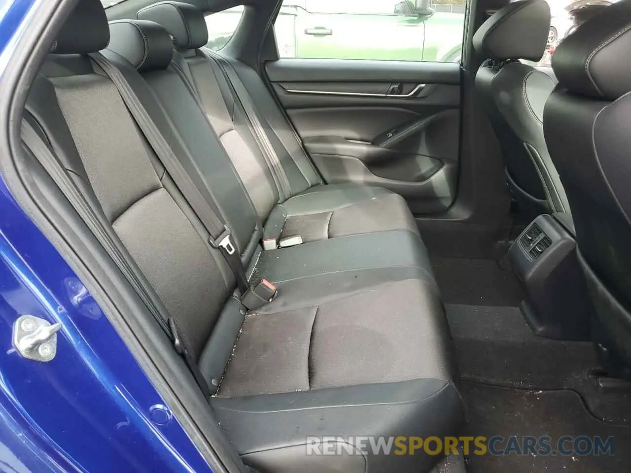 10 Photograph of a damaged car 1HGCV2F31KA002589 HONDA ACCORD 2019