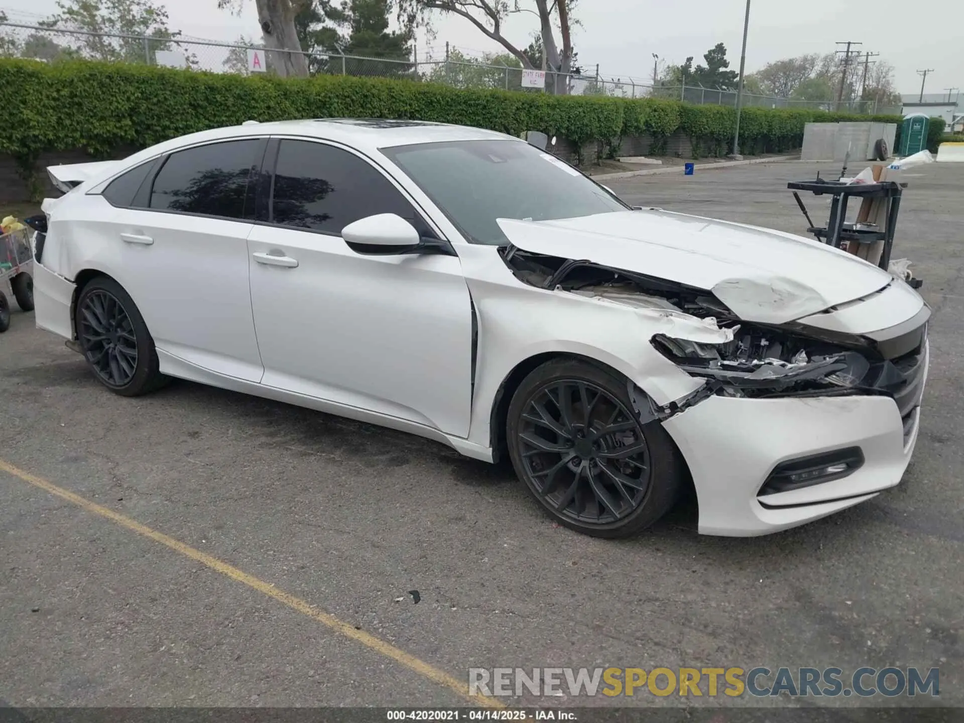 1 Photograph of a damaged car 1HGCV2F31KA015178 HONDA ACCORD 2019
