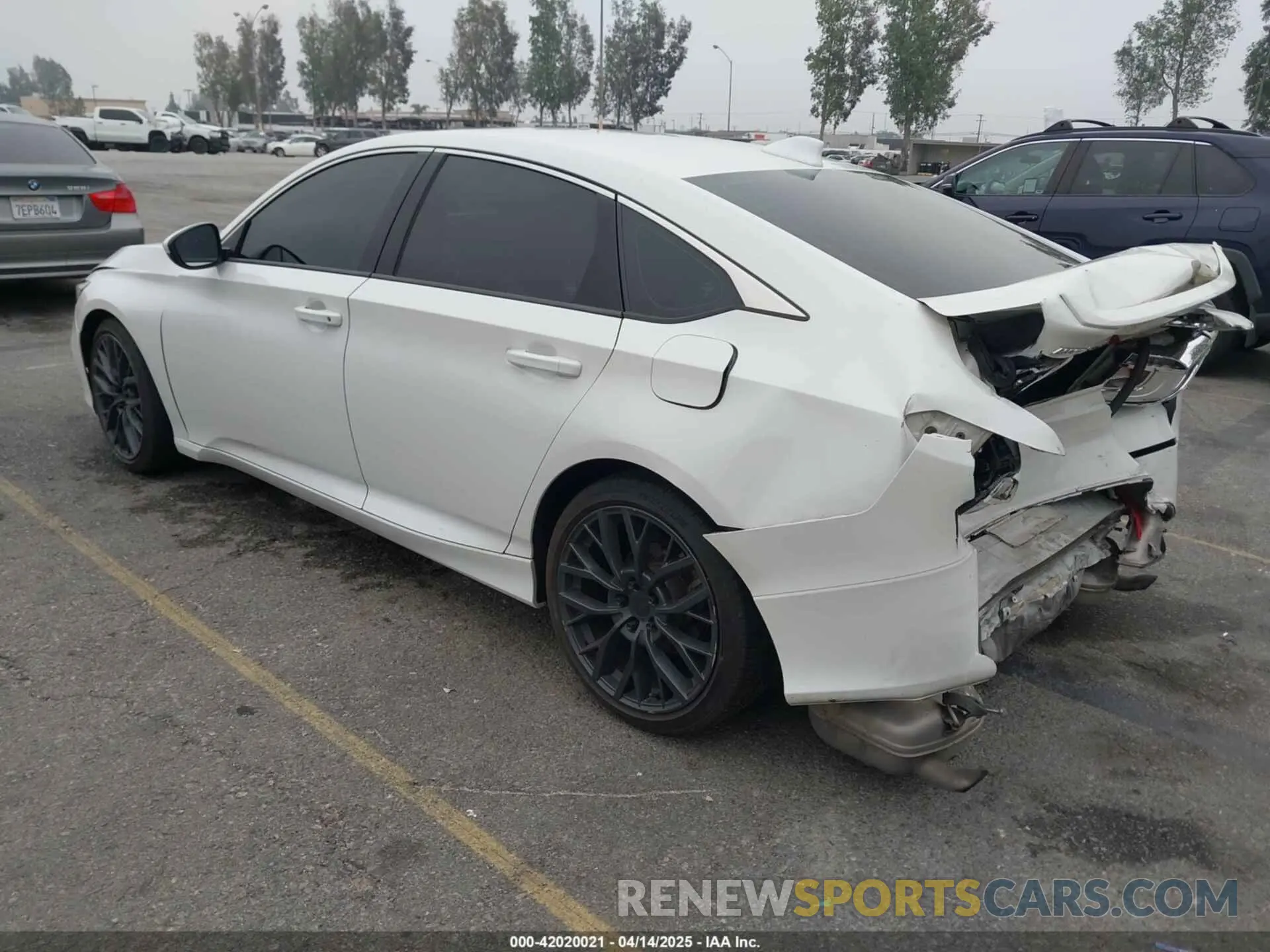3 Photograph of a damaged car 1HGCV2F31KA015178 HONDA ACCORD 2019