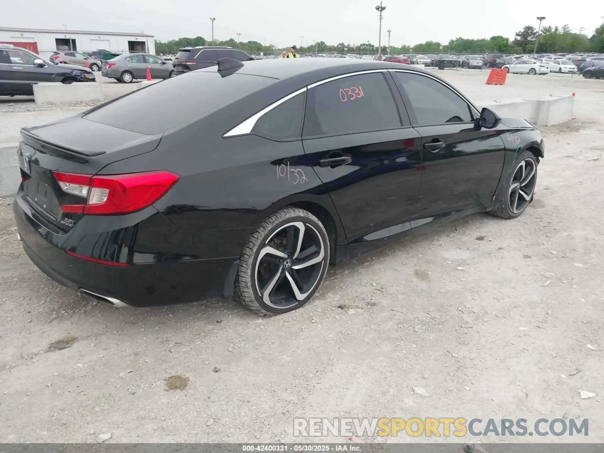 4 Photograph of a damaged car 1HGCV2F32KA004612 HONDA ACCORD 2019