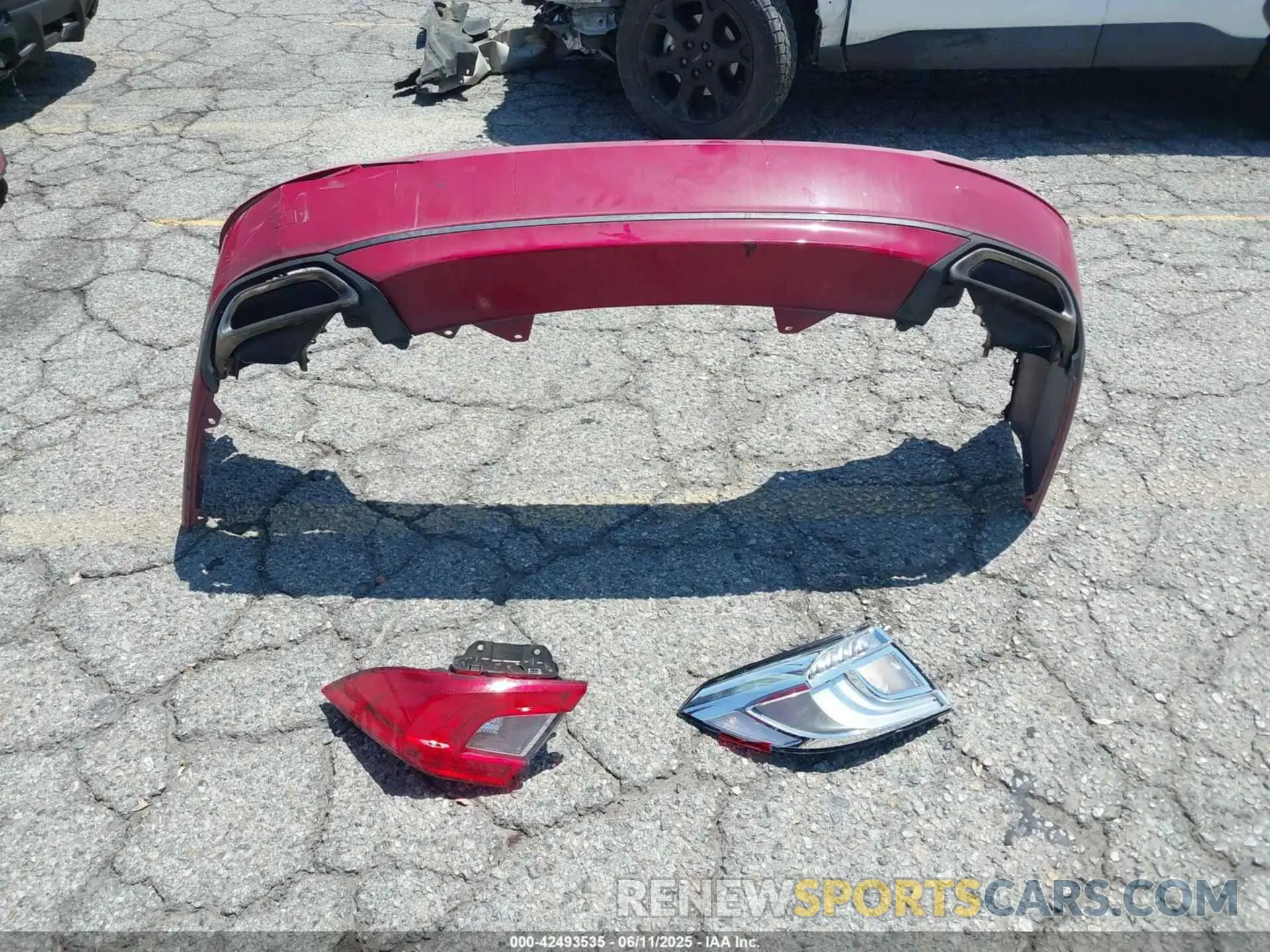 12 Photograph of a damaged car 1HGCV2F32KA013567 HONDA ACCORD 2019