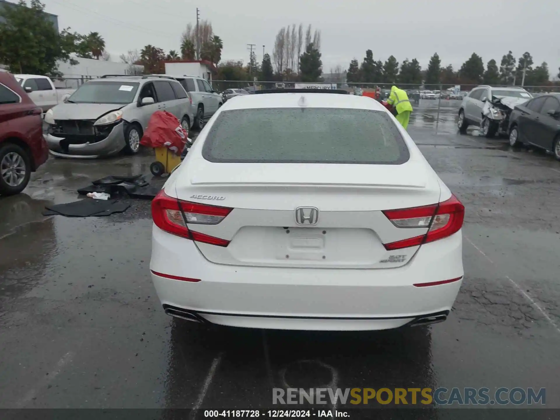 16 Photograph of a damaged car 1HGCV2F32KA016615 HONDA ACCORD 2019