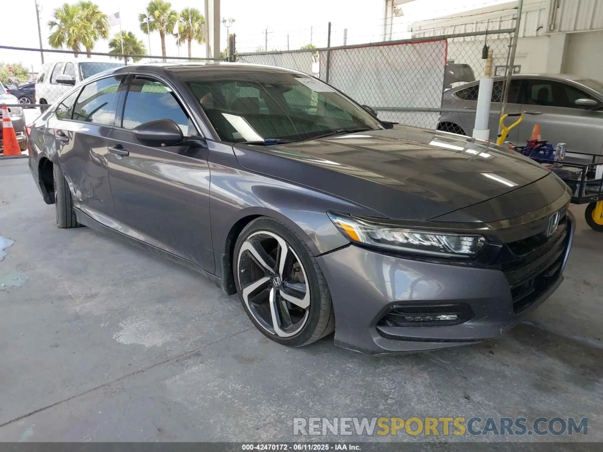 1 Photograph of a damaged car 1HGCV2F33KA015456 HONDA ACCORD 2019