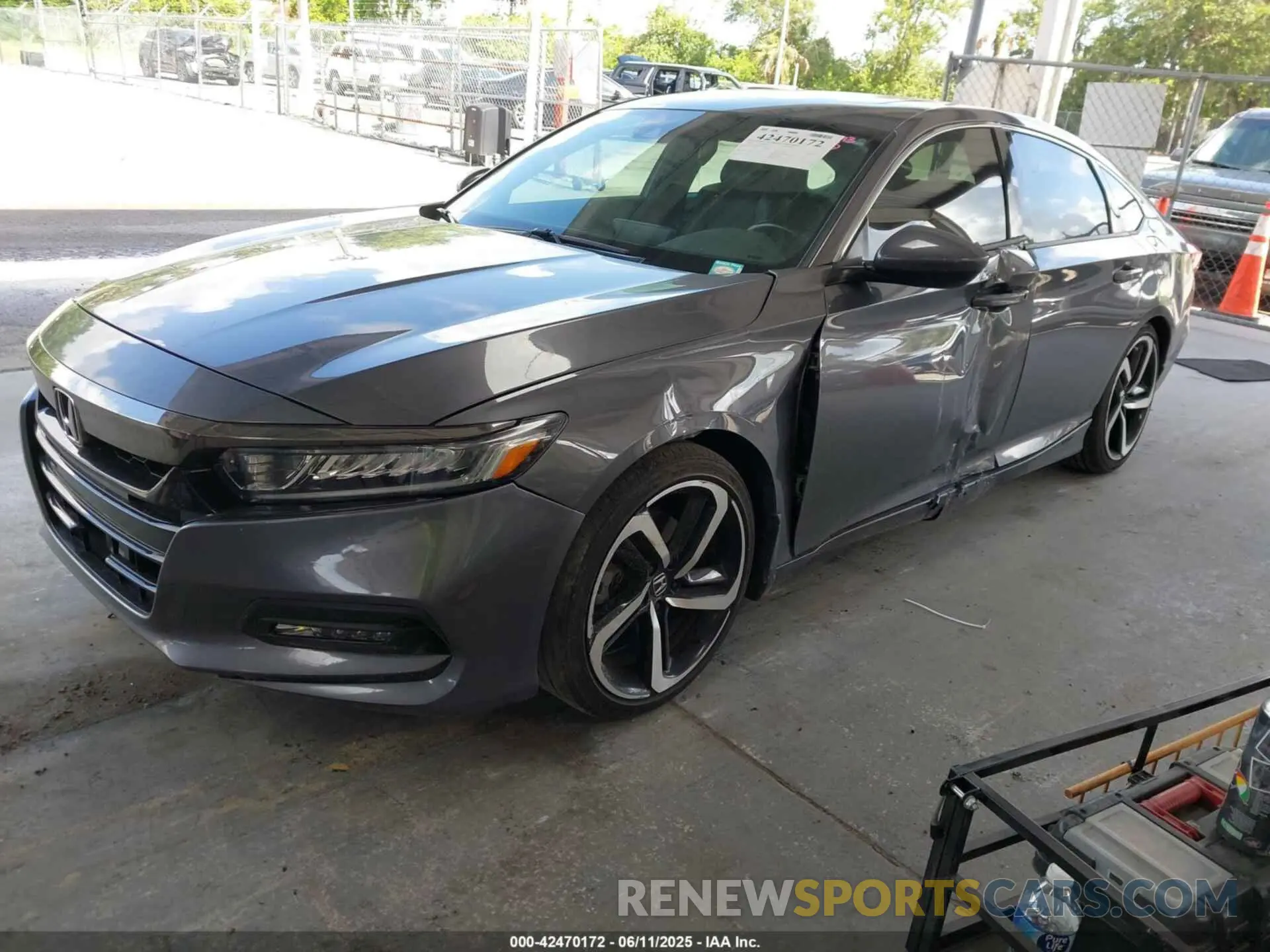 2 Photograph of a damaged car 1HGCV2F33KA015456 HONDA ACCORD 2019