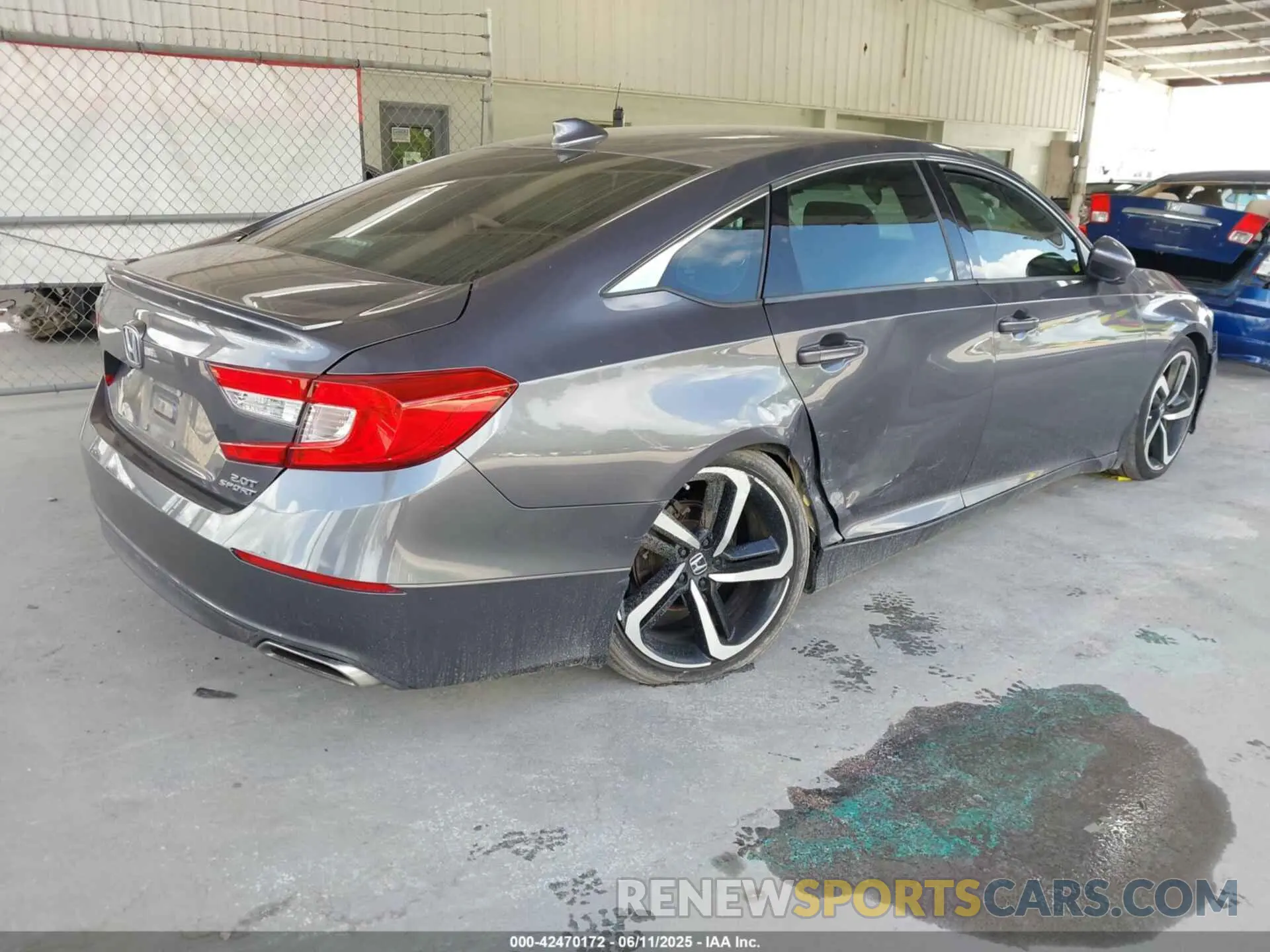 4 Photograph of a damaged car 1HGCV2F33KA015456 HONDA ACCORD 2019