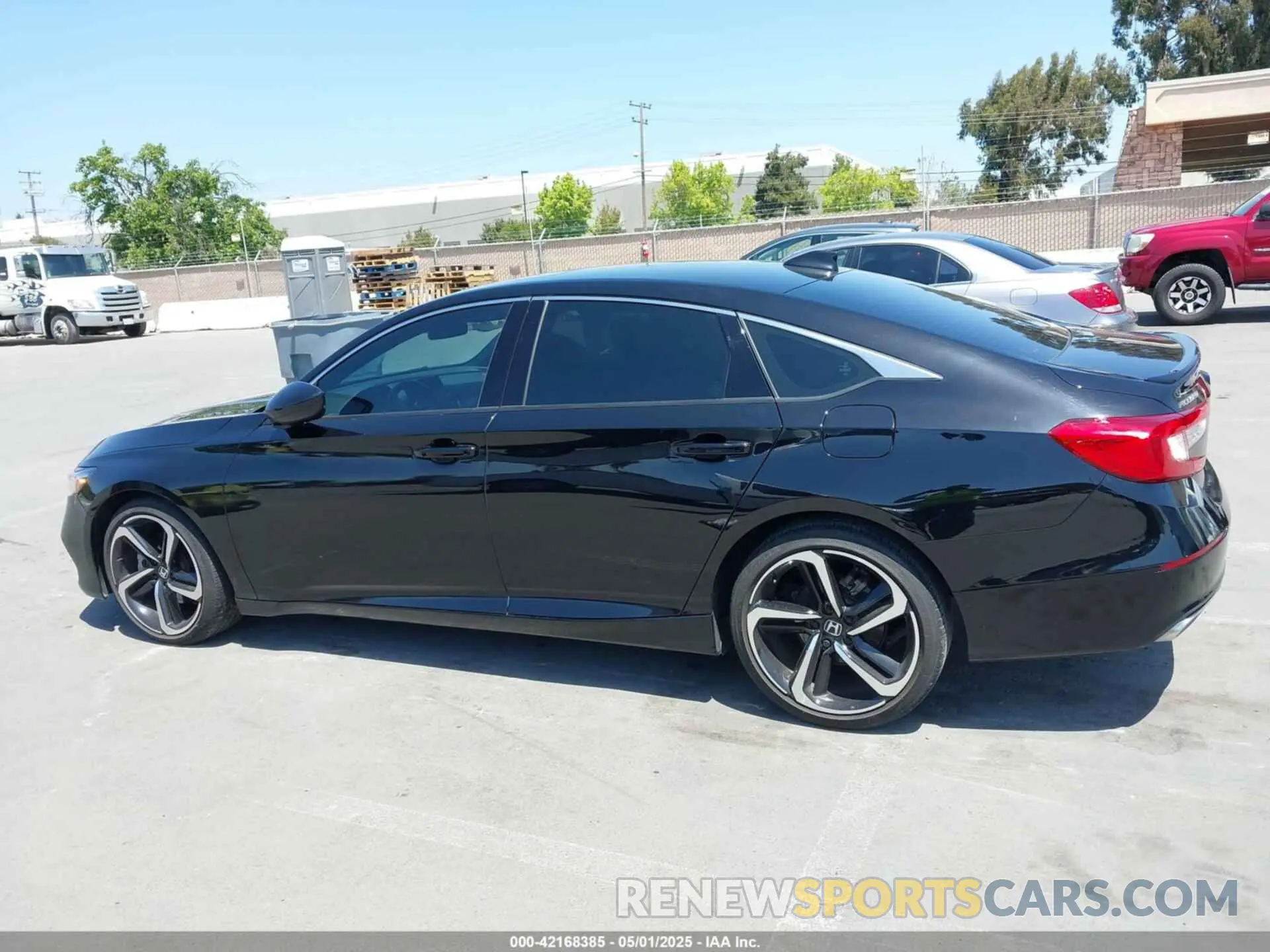 13 Photograph of a damaged car 1HGCV2F34KA000951 HONDA ACCORD 2019