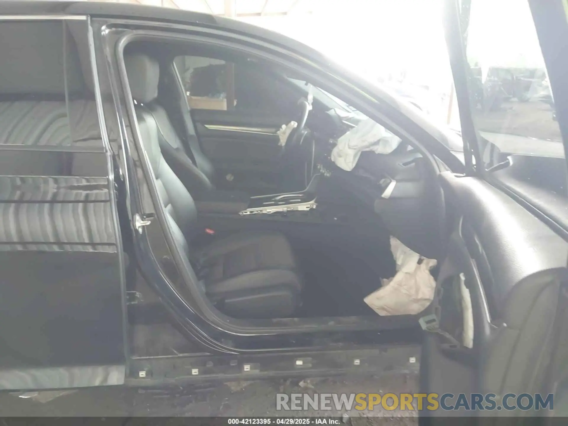 5 Photograph of a damaged car 1HGCV2F34KA014848 HONDA ACCORD 2019