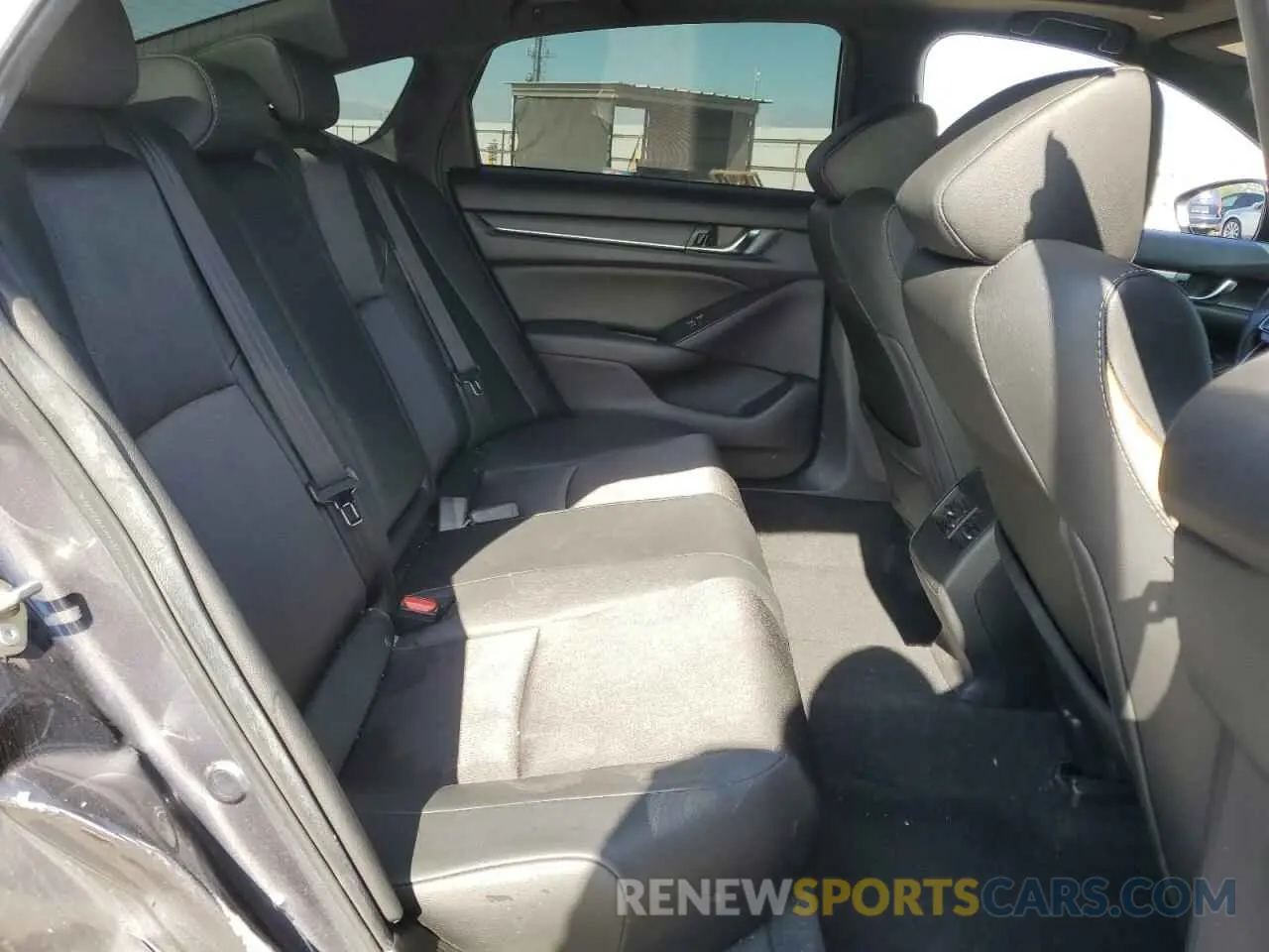 10 Photograph of a damaged car 1HGCV2F34KA033576 HONDA ACCORD 2019