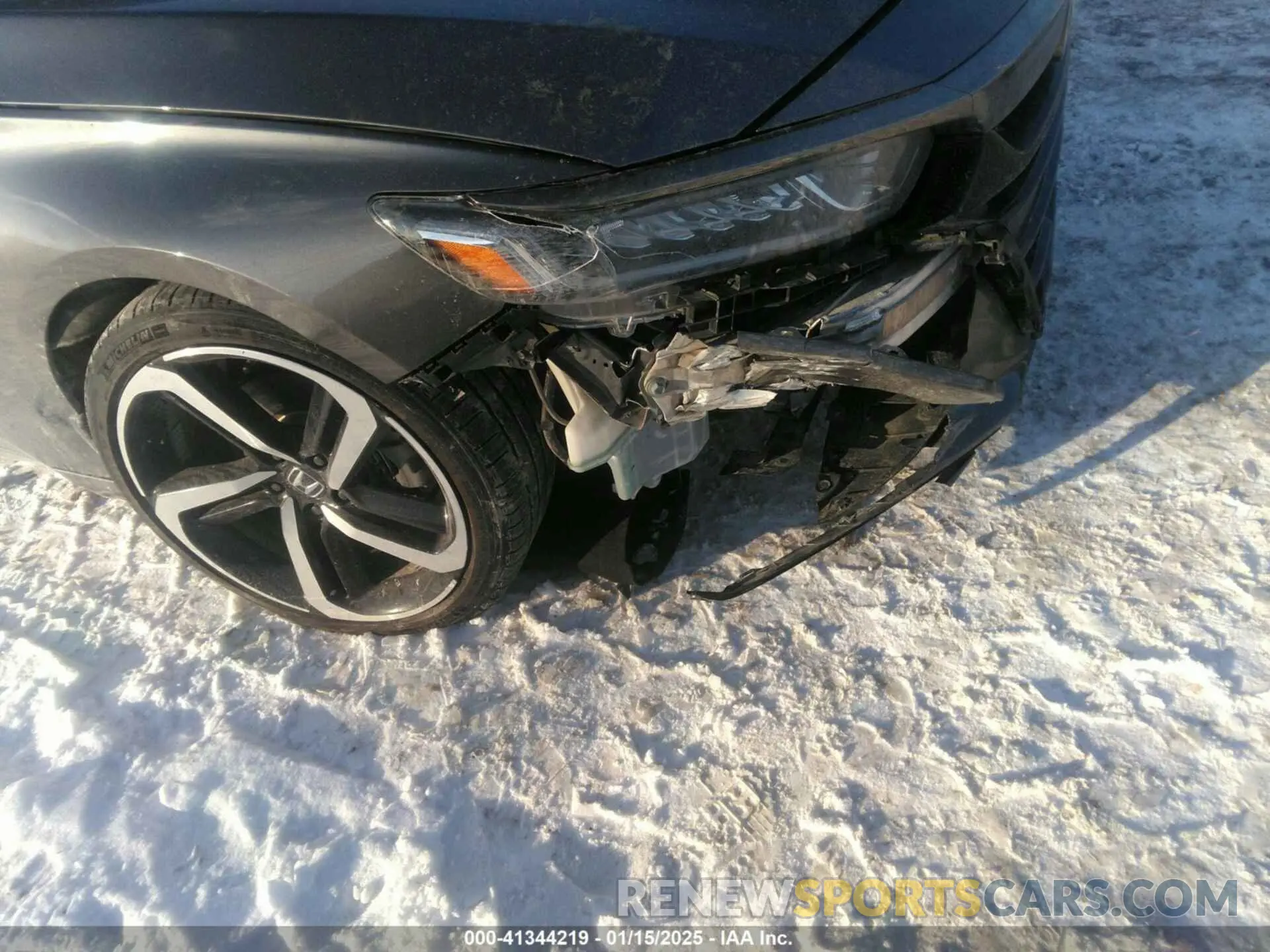 6 Photograph of a damaged car 1HGCV2F35KA019962 HONDA ACCORD 2019