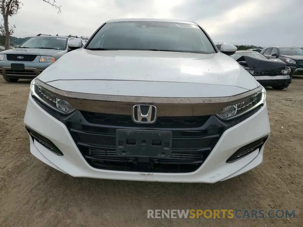 5 Photograph of a damaged car 1HGCV2F35KA031819 HONDA ACCORD 2019