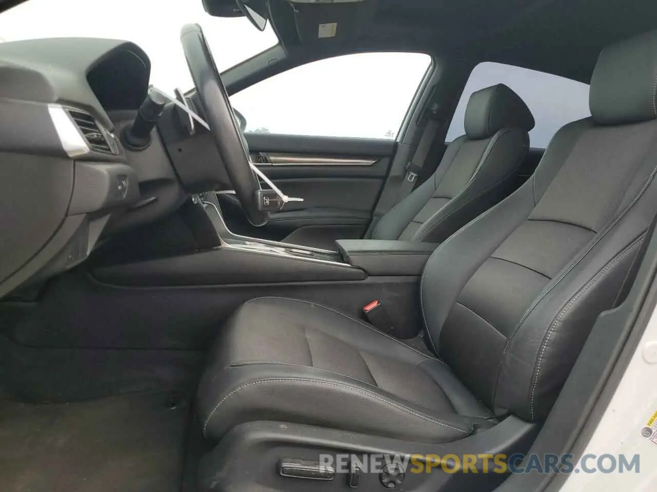 7 Photograph of a damaged car 1HGCV2F35KA031819 HONDA ACCORD 2019