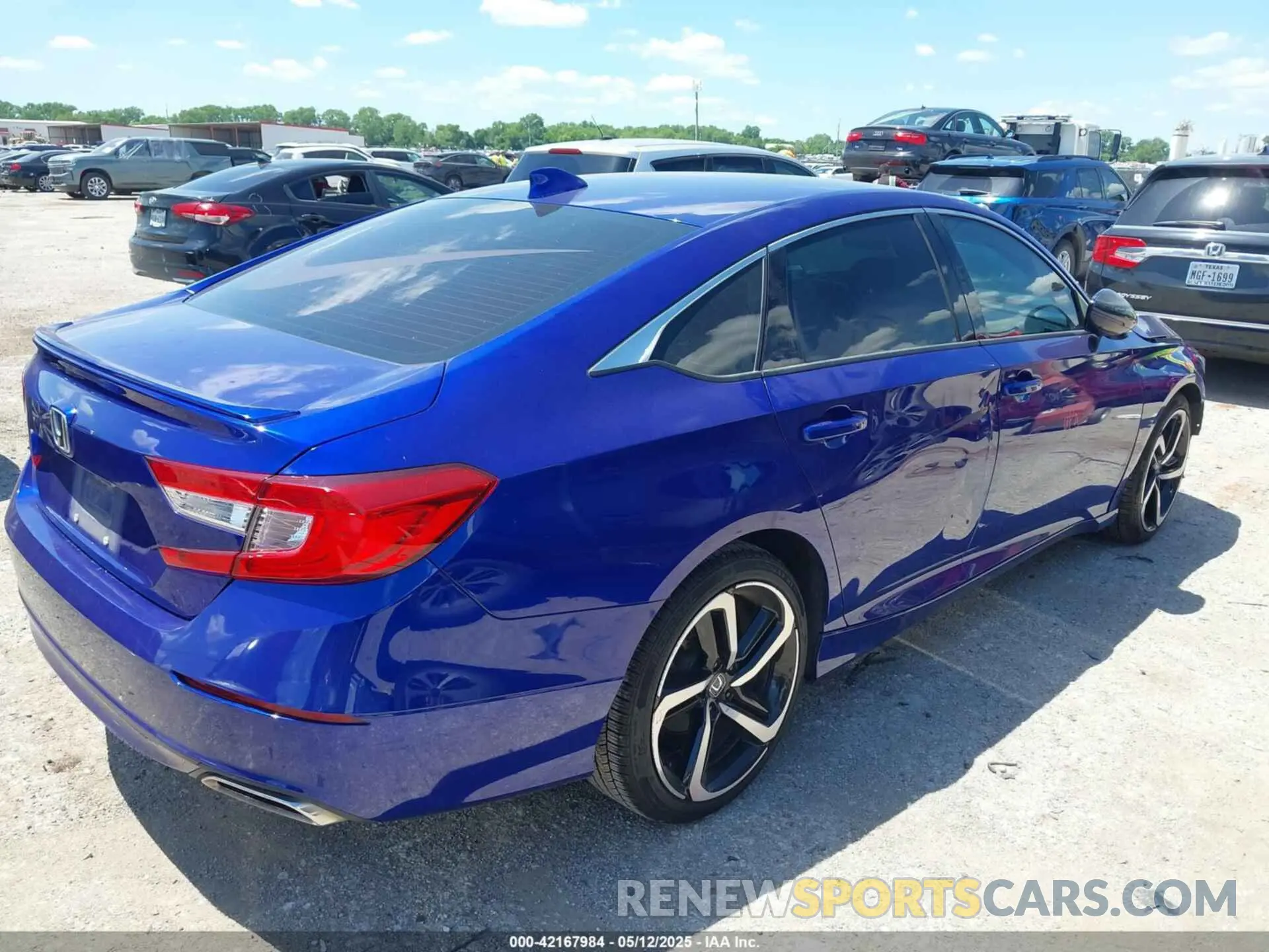 4 Photograph of a damaged car 1HGCV2F36KA007299 HONDA ACCORD 2019